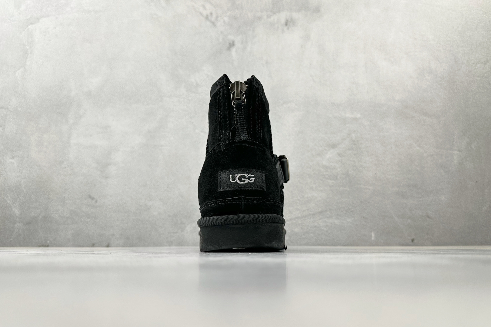 Top 280 UGG W CLASSIC MINI II 黑色 1135013-BLK