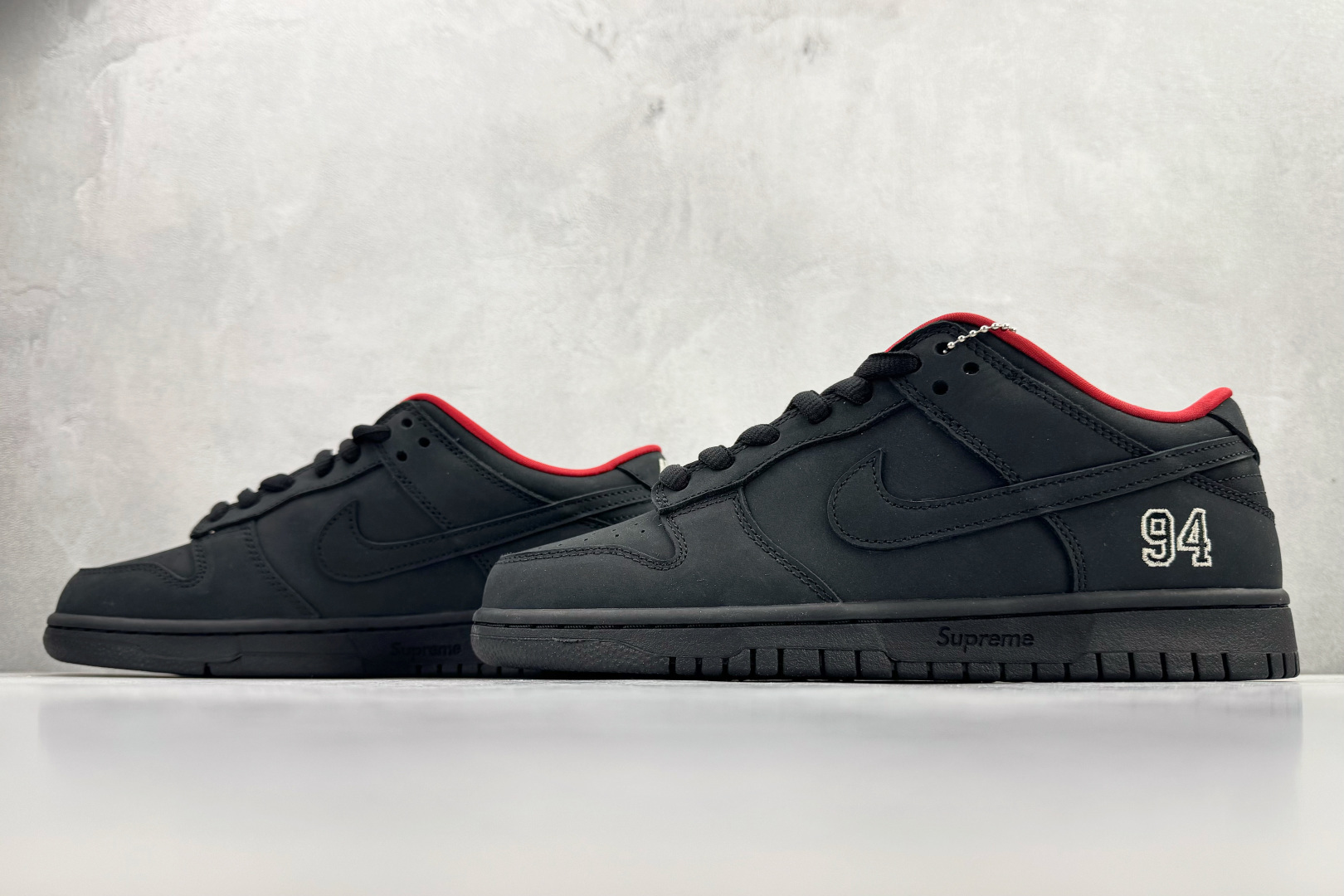 340 Nike x Supreme Dunk SB Low 黑色 HQ8487-001