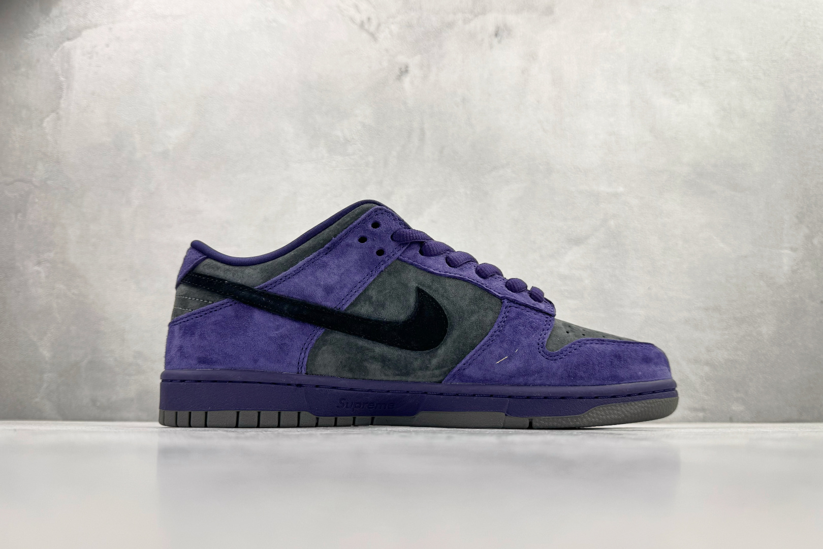 340 Nike x Supreme Dunk SB Dunk Low 紫色 HQ8487-500