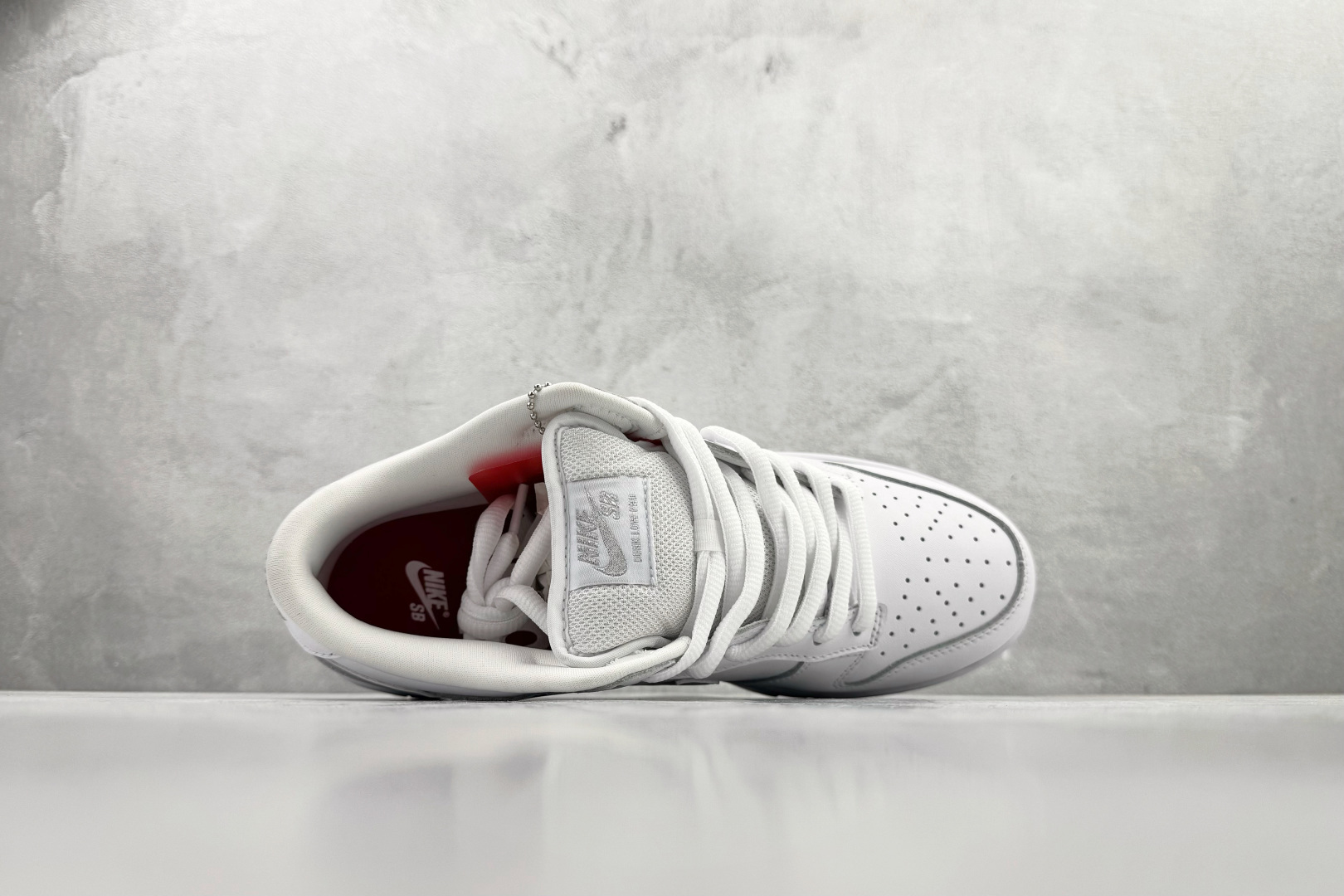 340 Nike x Supreme Dunk SB Low 白色 HQ8487-100