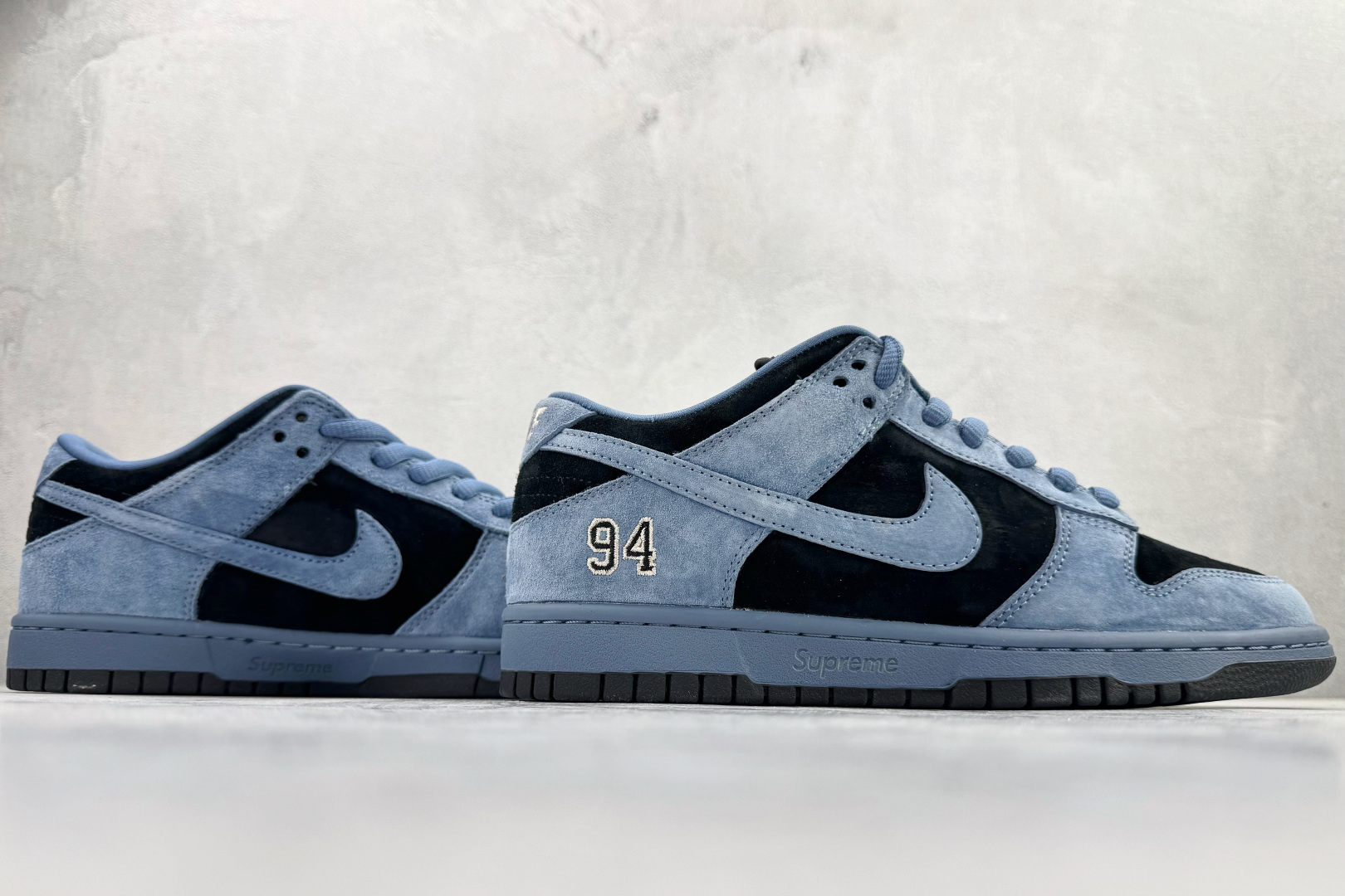 340 Nike x Supreme Dunk SB Low 米蓝 HQ8487-400