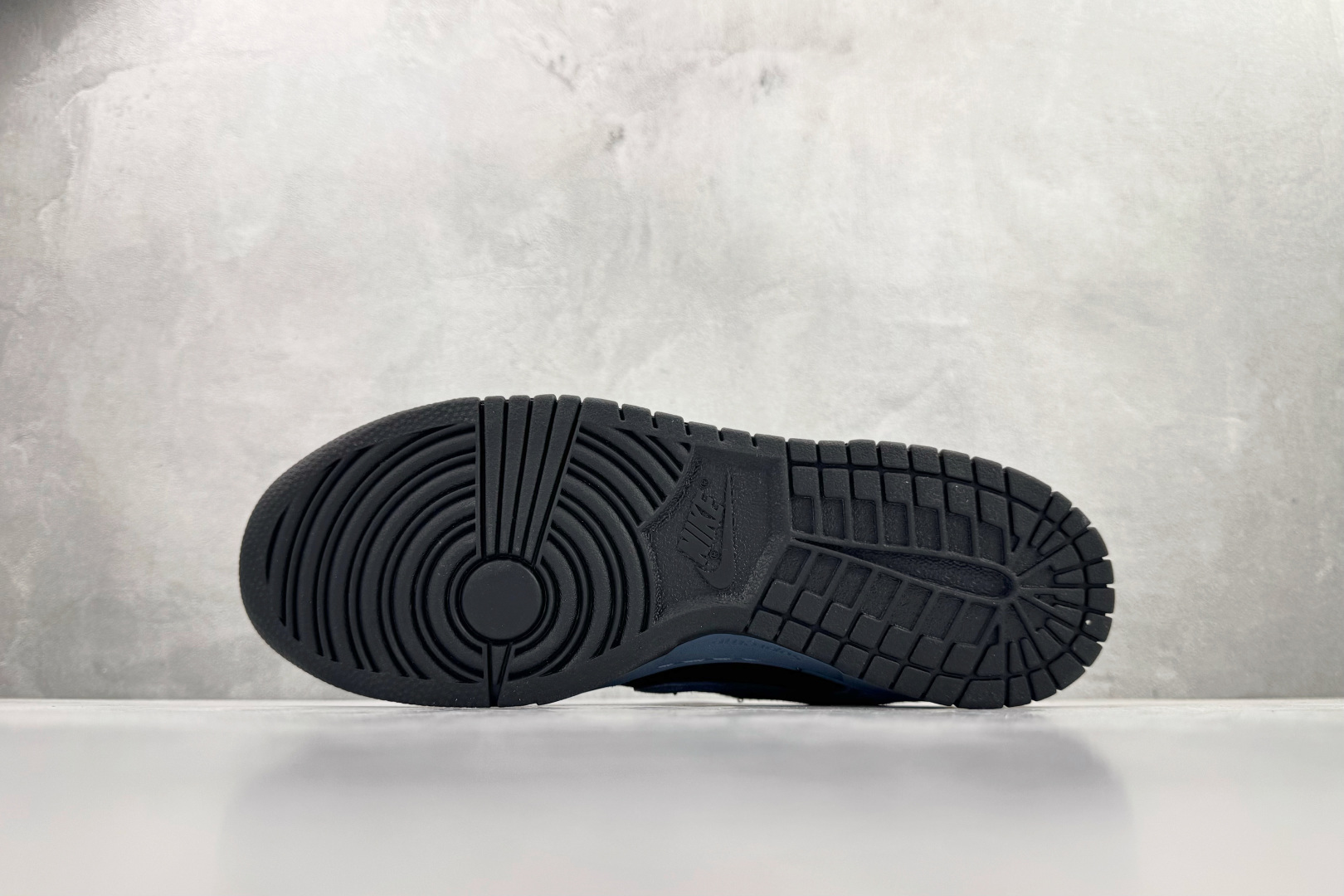 340 Nike x Supreme Dunk SB Low 米蓝 HQ8487-400