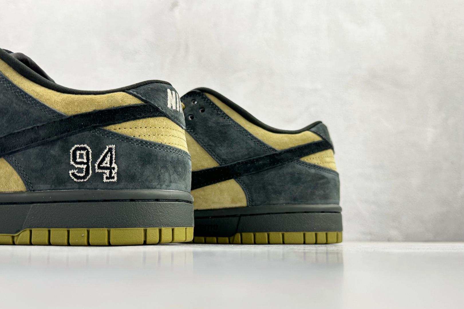 220 免检版 配色齐全 Nike x Supreme Dunk SB Dunk Low 黄黑 HQ8487-300