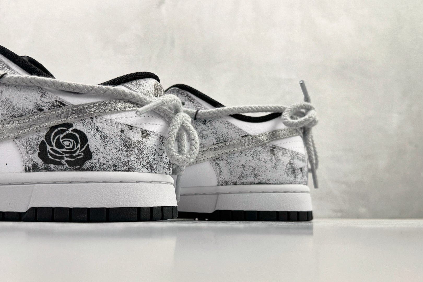 300 定制球鞋Nike Dunk 银绽 灰白 DD1391-100