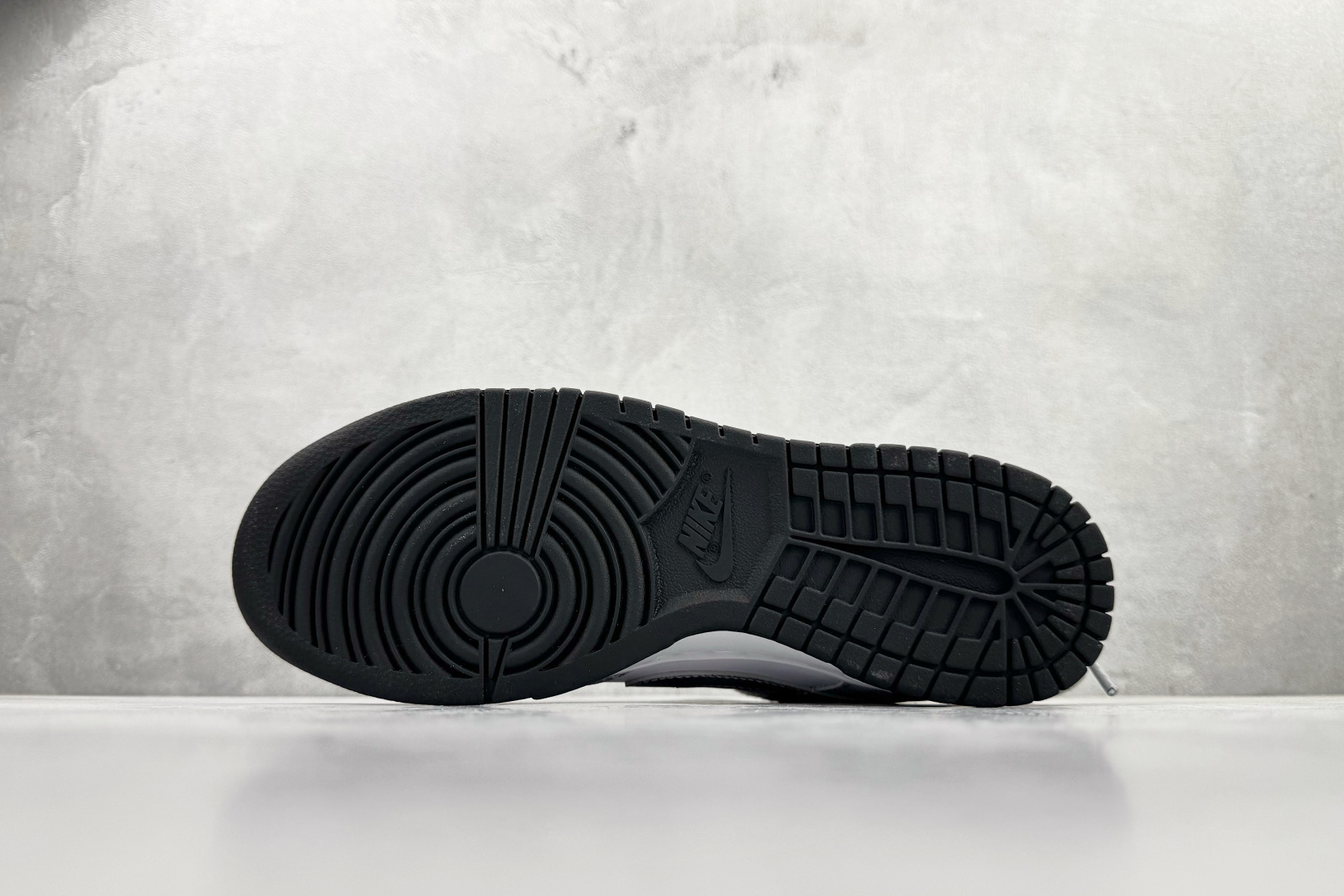 300 定制球鞋Nike Dunk 银绽 灰白 DD1391-100