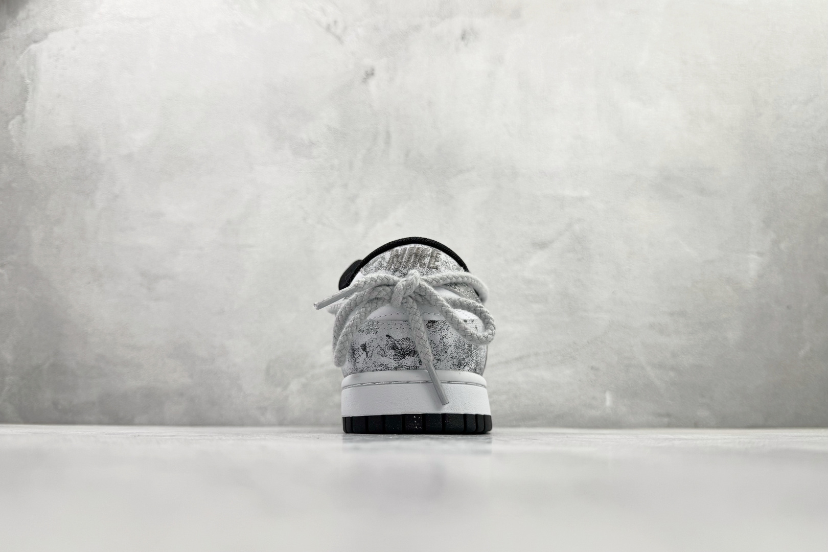 300 定制球鞋Nike Dunk 银绽 灰白 DD1391-100