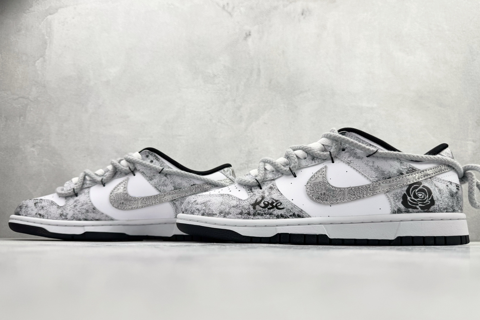 300 定制球鞋Nike Dunk 银绽 灰白 DD1391-100