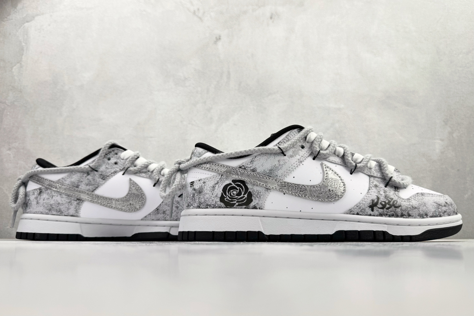 300 定制球鞋Nike Dunk 银绽 灰白 DD1391-100