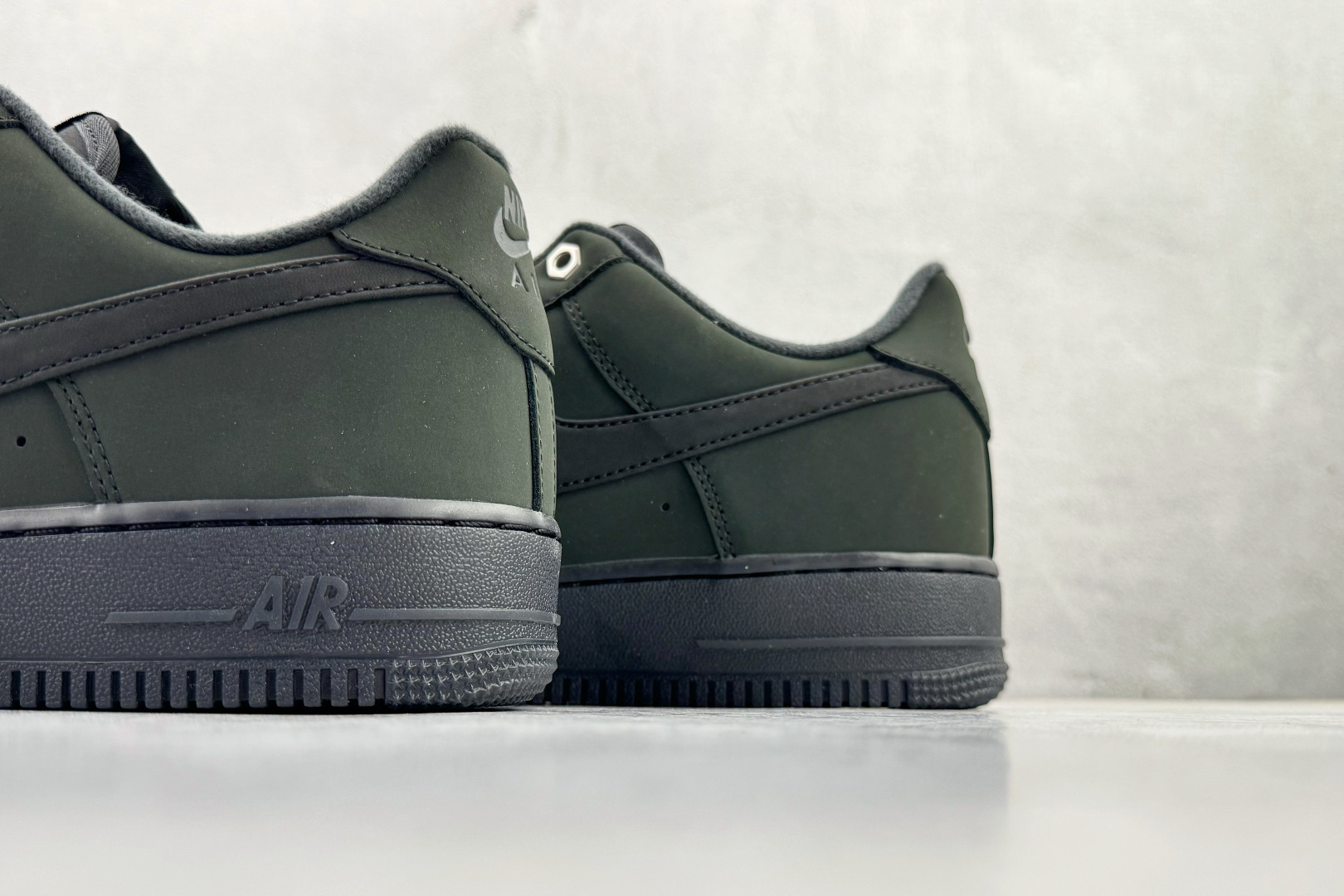 200 Nike Air Force Low 1'07 WB 黑色 CJ9179-001