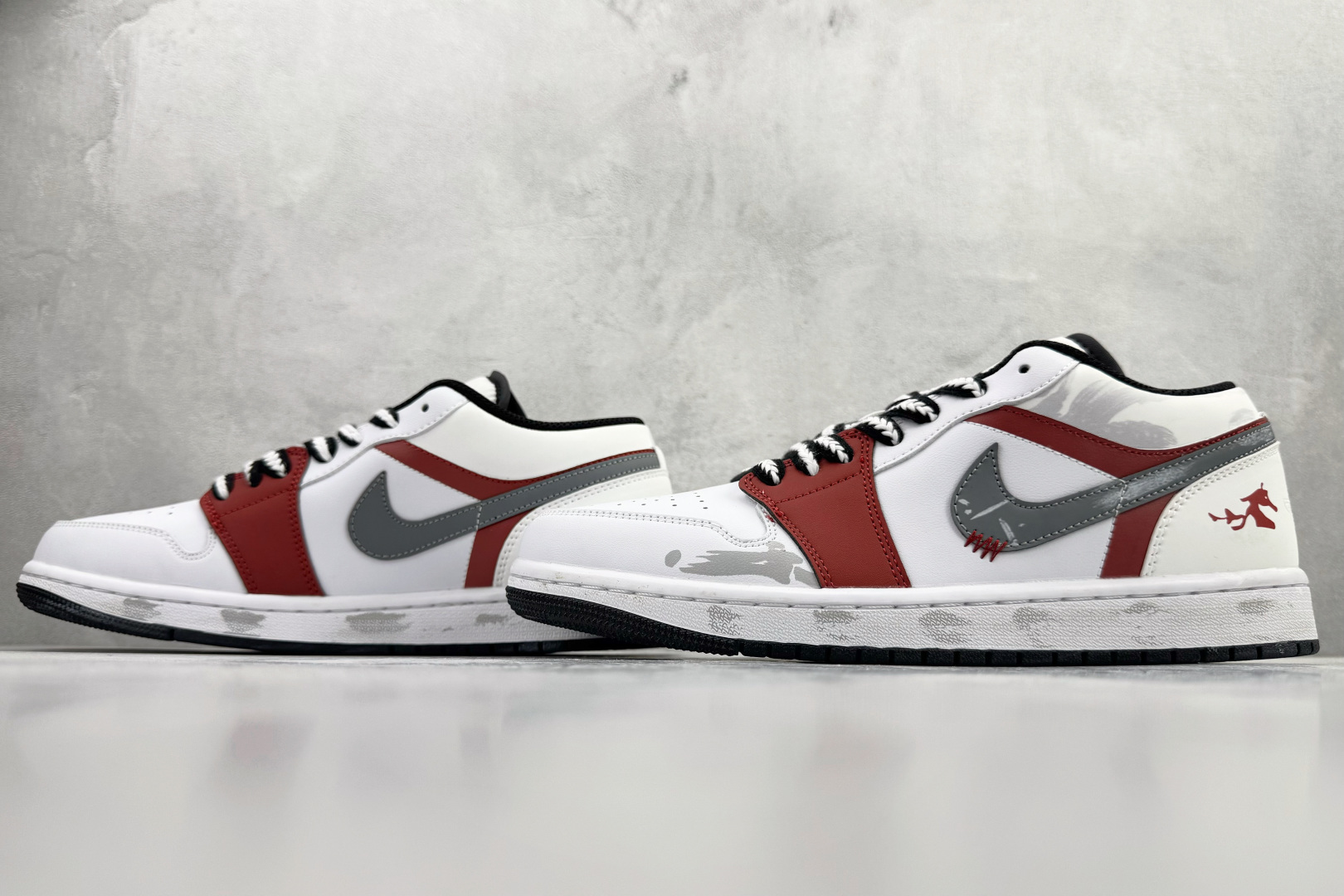 230 定制球鞋Jordan Air Jordan 1 白衣怒马 白红 5533558-132