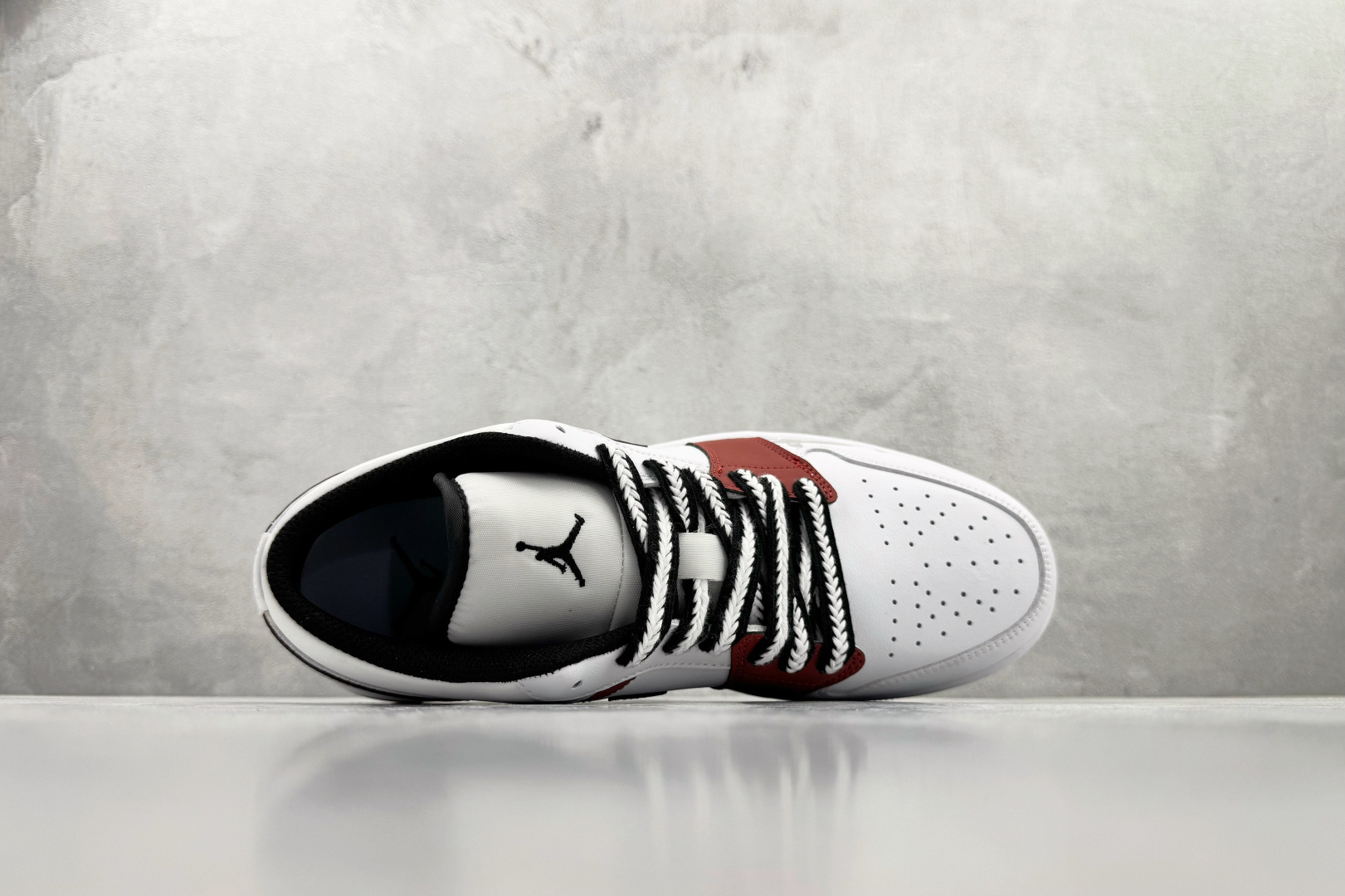 230 定制球鞋Jordan Air Jordan 1 白衣怒马 白红 5533558-132