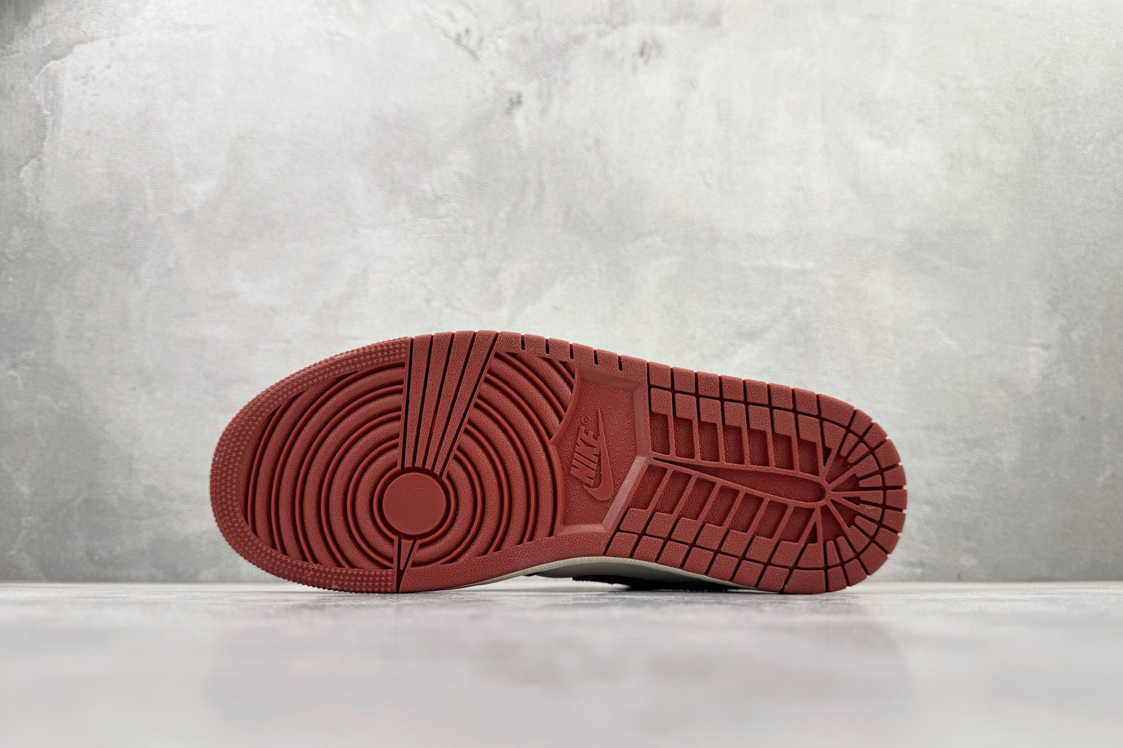 230 定制球鞋Jordan Air Jordan 1 午马之年 白红色 DQ8426-105