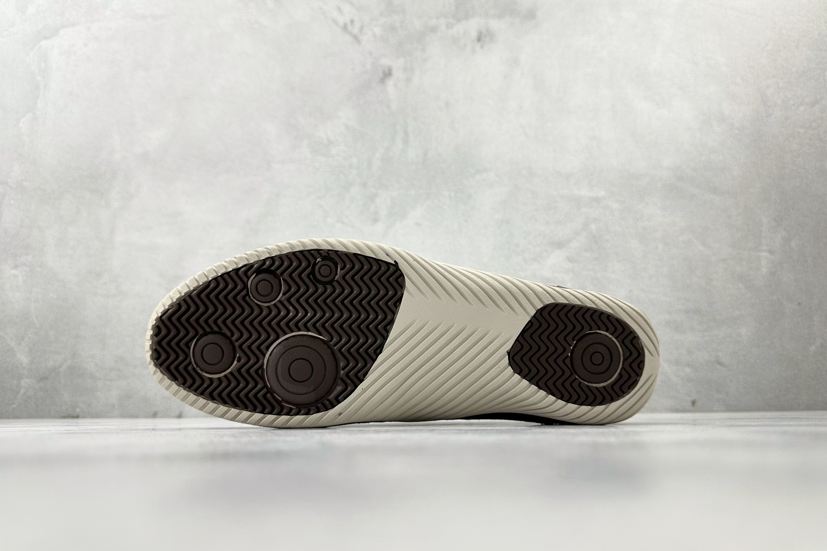 170 渠道特供 Onitsuka Tiger鬼塚虎 Sclaw 深棕 1183C489-201