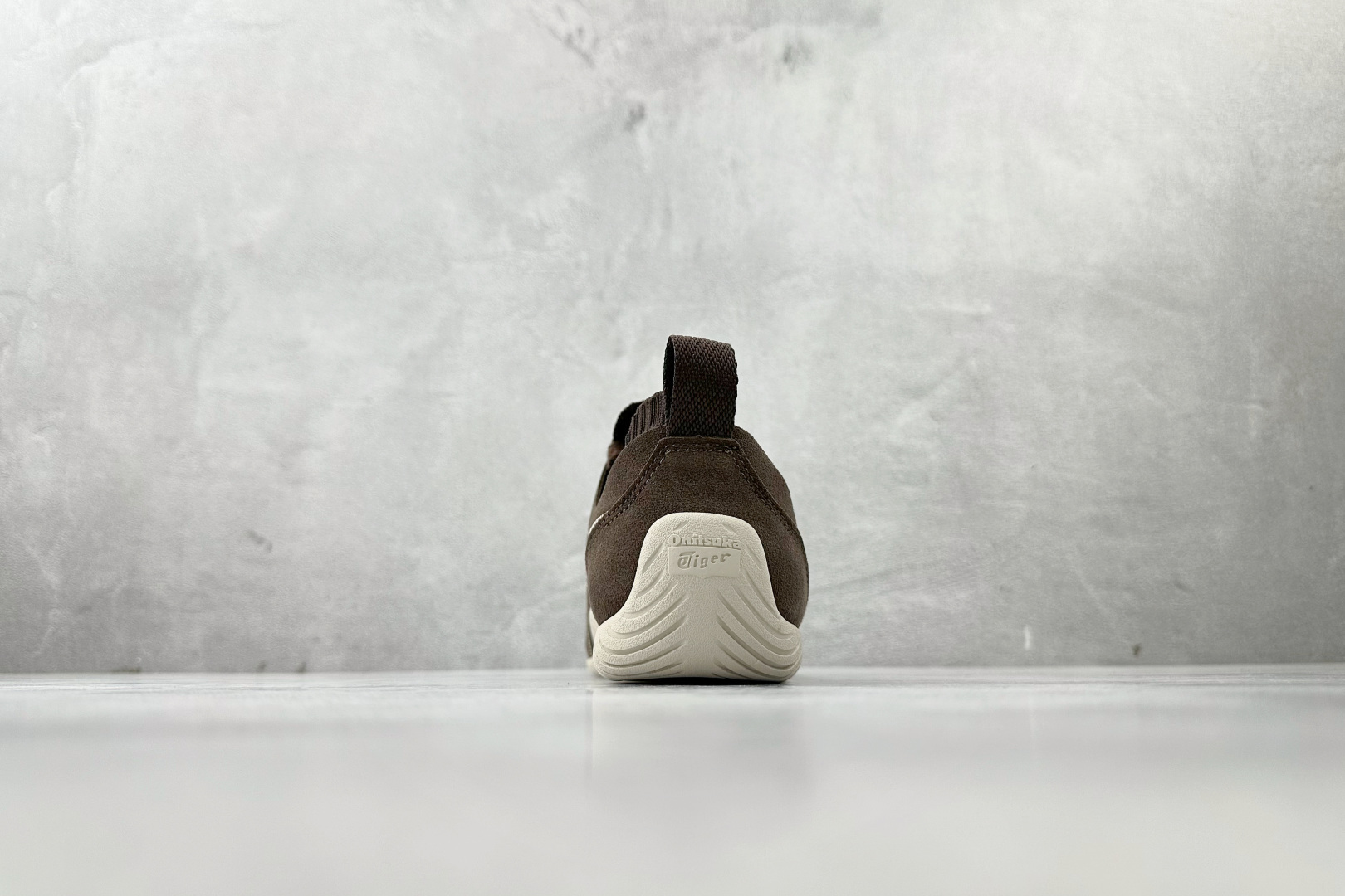 170 渠道特供 Onitsuka Tiger鬼塚虎 Sclaw 深棕 1183C489-201