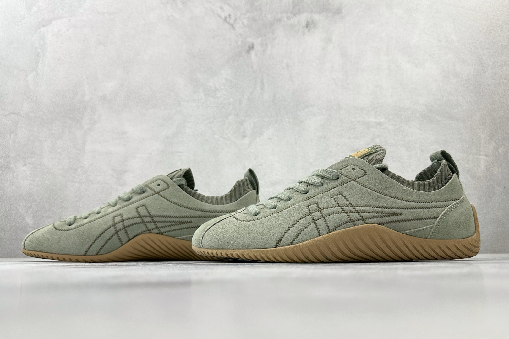 170 渠道特供 Onitsuka Tiger鬼塚虎 Sclaw 绿色 1183C489-300