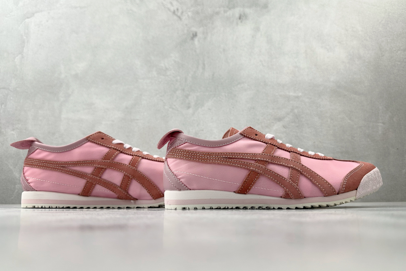 170 渠道特供 Onitsuka Tiger鬼塚虎 MEXICO 66 NM 粉色 1183C176-700