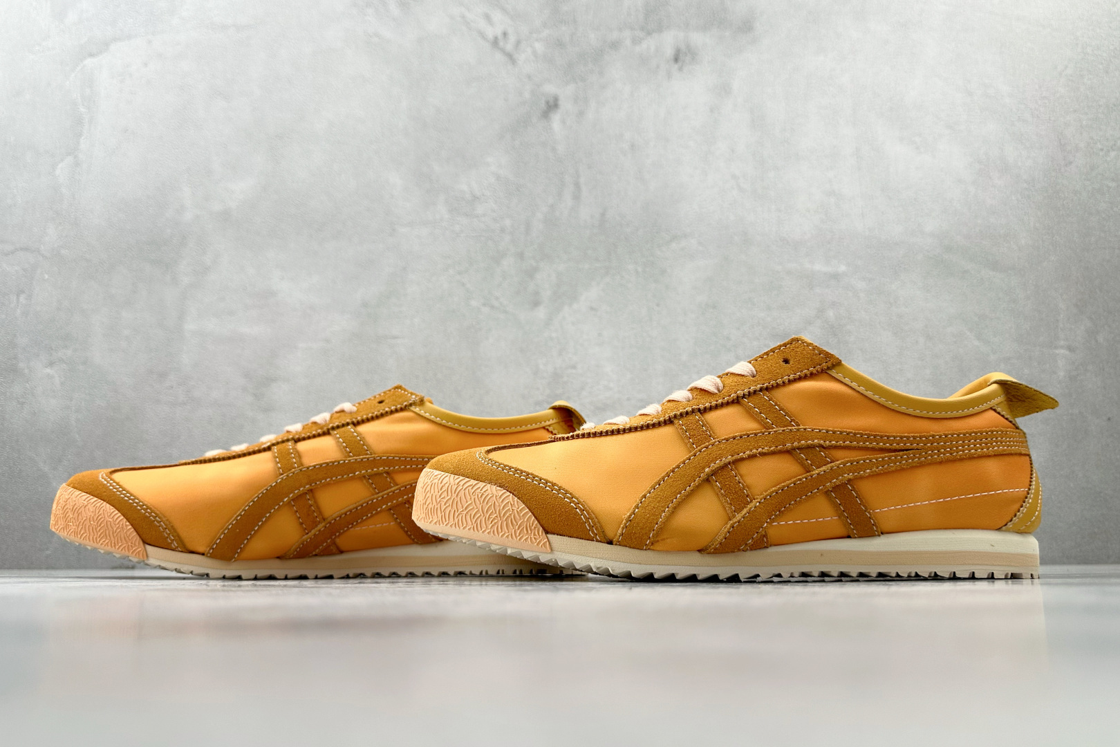 170 渠道特供 Onitsuka Tiger鬼塚虎 MEXICO 66 NM 橙色 1183C176-800