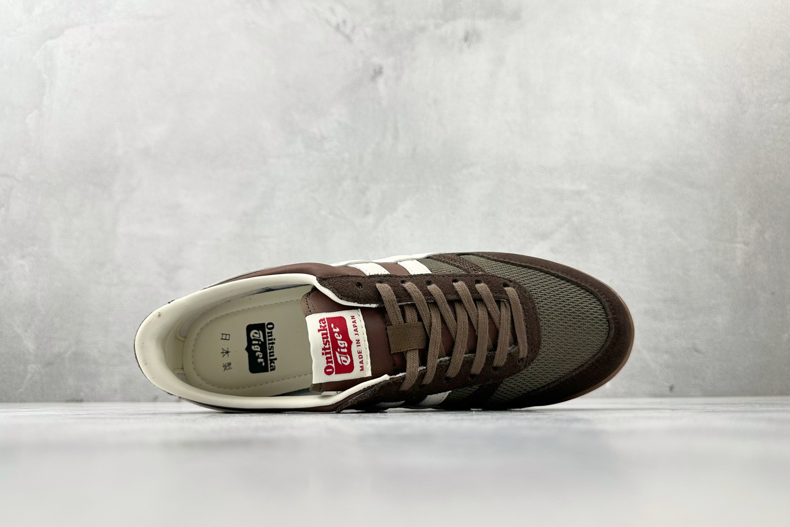 渠道特供 Onitsuka Tiger鬼塚虎 Ultimate 81 NM 棕色 1183B536-201-莆田鞋,莆田鞋货源,高仿鞋,高仿鞋货源,安福档口,莆田高仿鞋,莆田鞋批发,高仿鞋批发,莆田高仿运动鞋,高仿运动鞋,莆田运动鞋 渠道特供 Onitsuka Tiger鬼塚虎 Ultimate 81 NM 棕色 1183B536-201