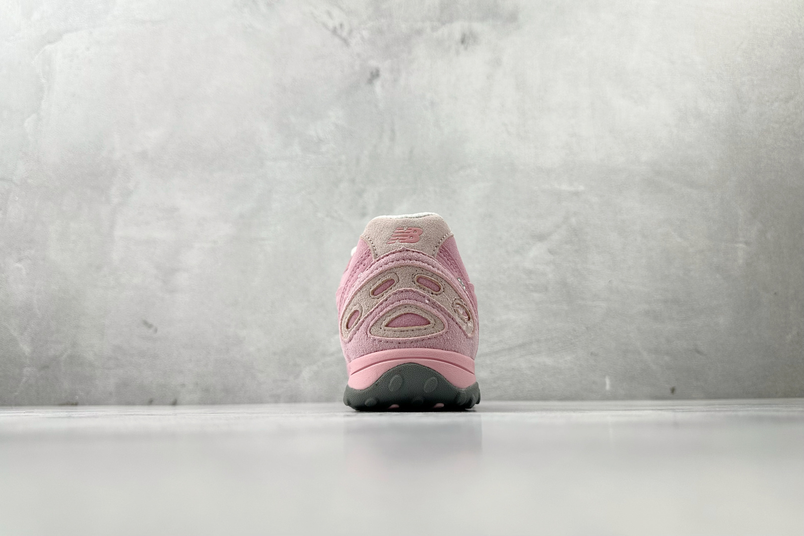 200 纯原出品 New Balance 204L 粉色 U204LMMD-Chinese UA Cheap High Quatity Brand Clothes Bags handbags Sneakers wholesale wholesaler seller from China Factory suppliers Fashion Clothing Shoes best Quality Beautiful Price 200 纯原出品 New Balance 204L 粉色 U204LMMD