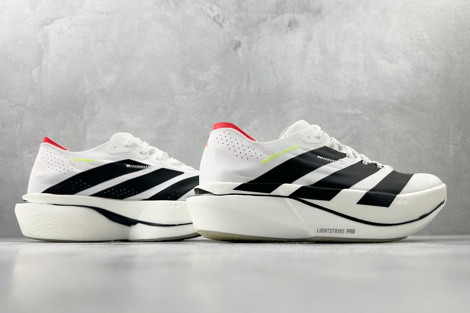 纯原 adidAdizero Adios Pro 5 白黑 K18290-莆田鞋,莆田鞋货源,高仿鞋,高仿鞋货源,安福档口,莆田高仿鞋,莆田鞋批发,高仿鞋批发,莆田高仿运动鞋,高仿运动鞋,莆田运动鞋 纯原 adidAdizero Adios Pro 5 白黑 K18290