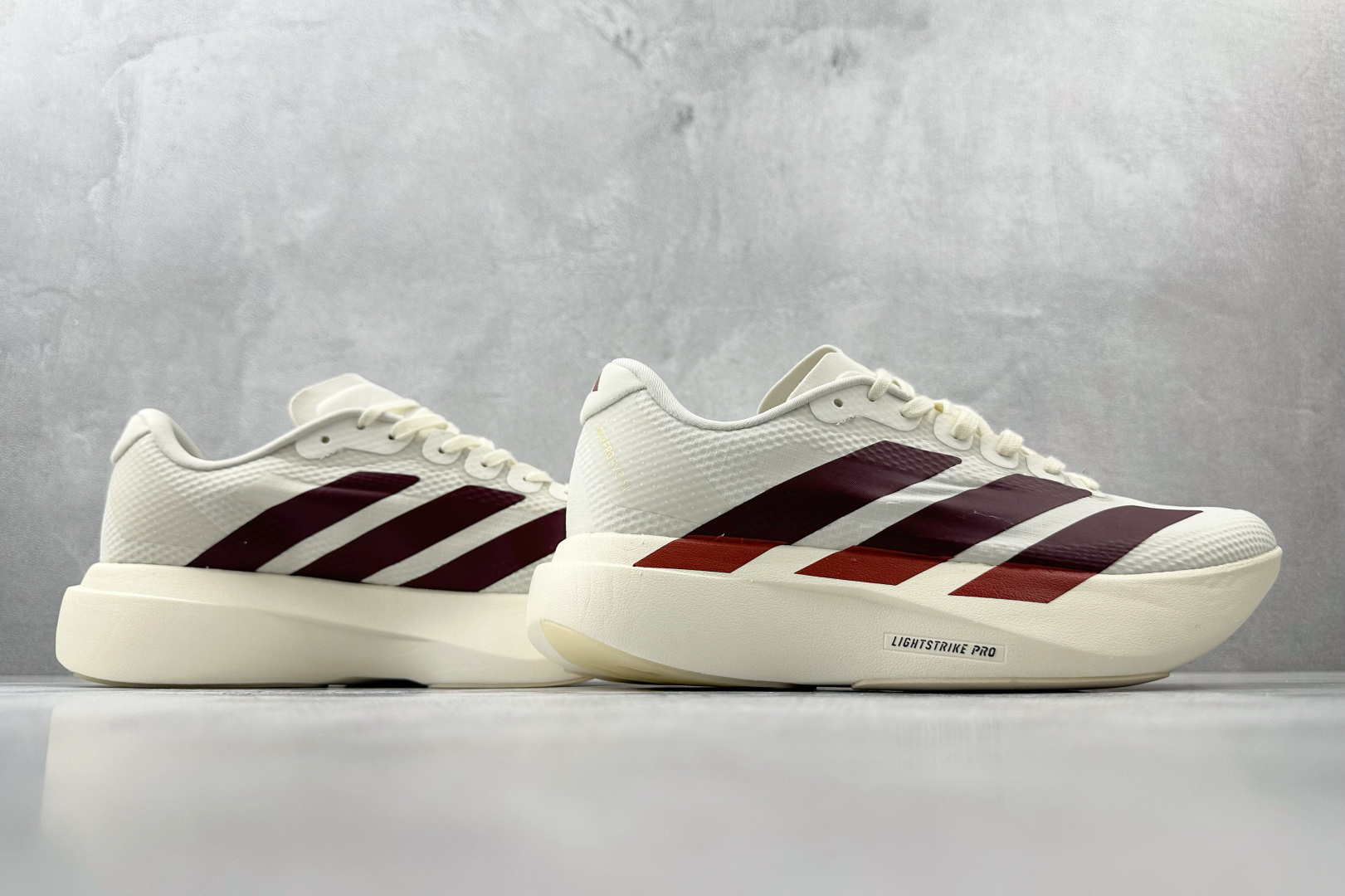 纯原 adidAdizero Evo SL 咖色 JR2020