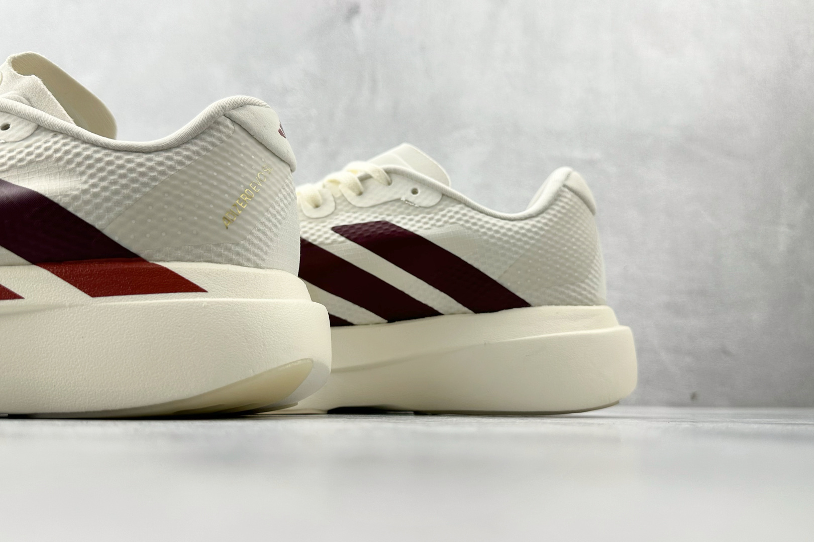 纯原 adidAdizero Evo SL 咖色 JR2020