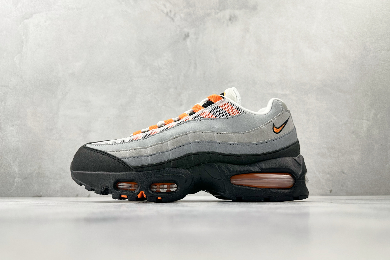 360 顶级纯原 完美复刻 Nike Air Max 95 'Bright Mandarin' 灰色 HM4740-005