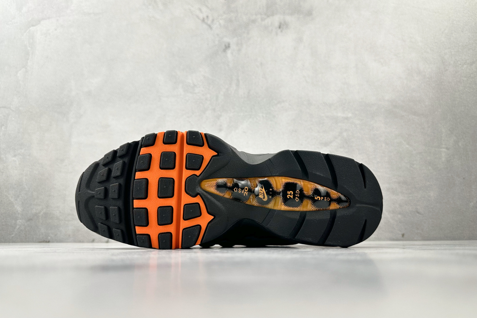 360 顶级纯原 完美复刻 Nike Air Max 95 'Bright Mandarin' 灰色 HM4740-005