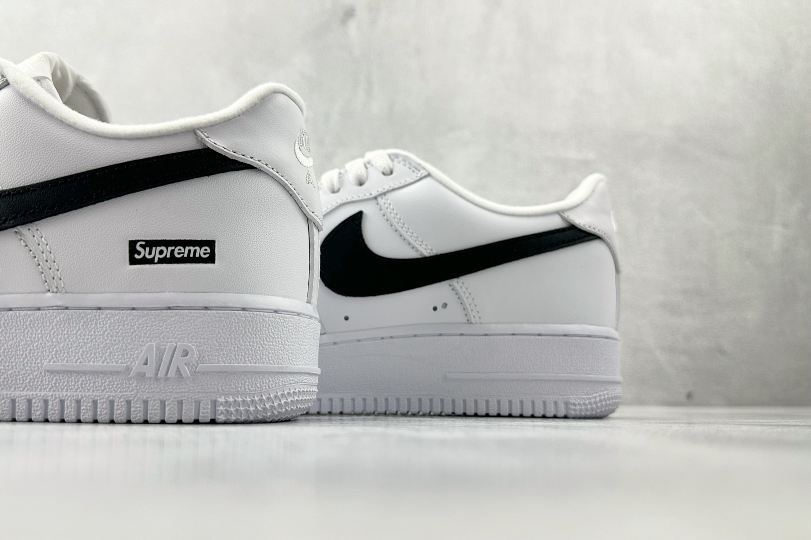 原厂皮 Nike x Supreme Air Force 1 Low SP 白色 CU9225-102