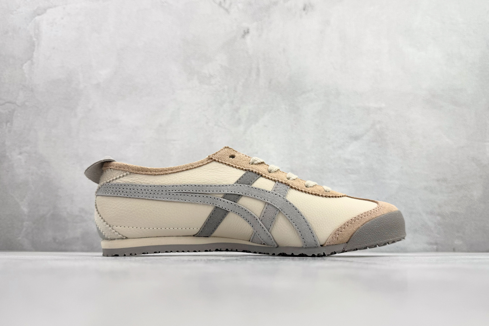 【纯原】Onitsuka Tiger鬼塚虎 MEXICO 66 米色货号：1183C076-252尺码：