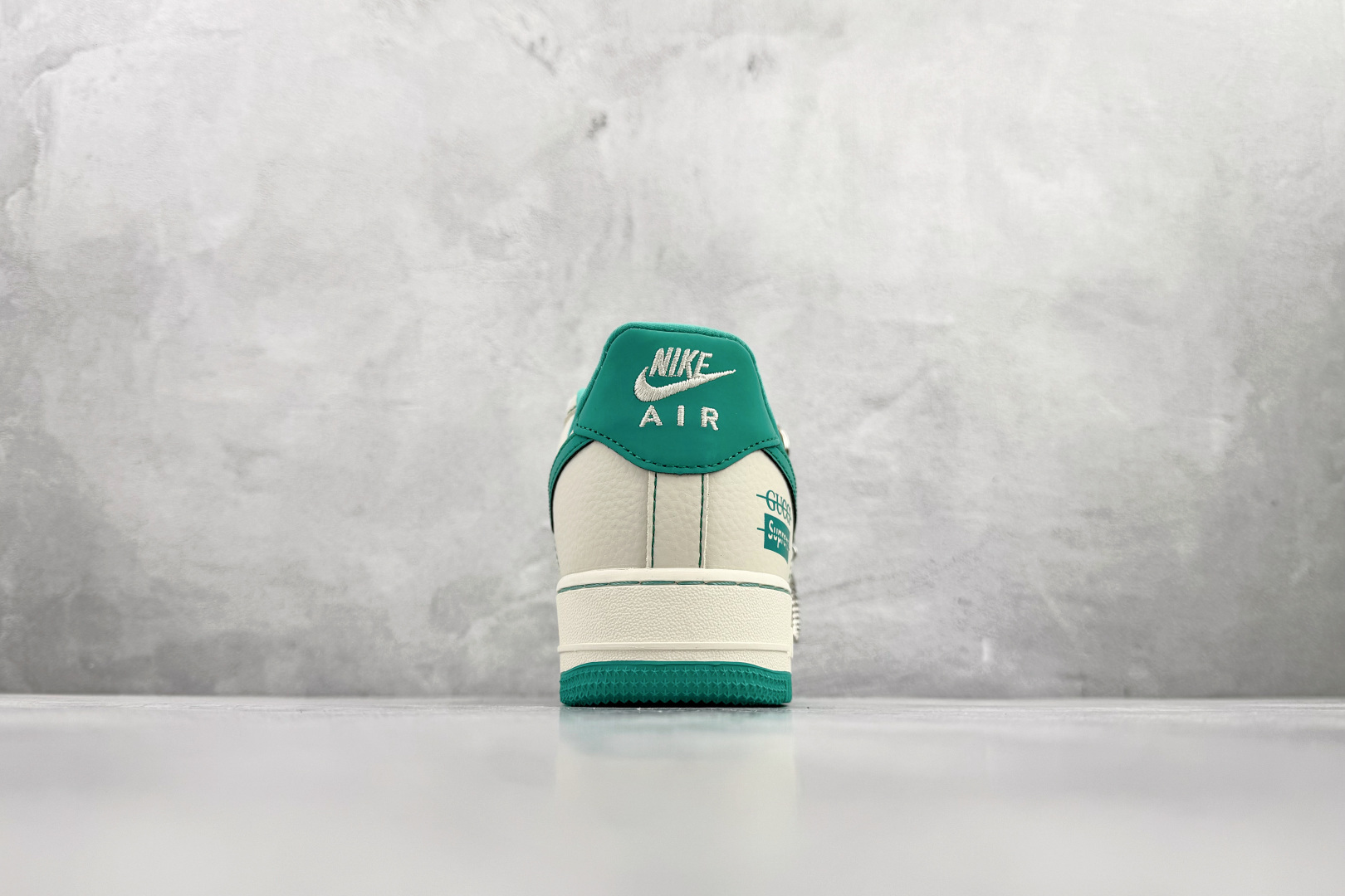 Nike Air Force 1 Low “Gucci supreme ” 白绿 XL1979-124-莆田鞋,莆田鞋货源,高仿鞋,高仿鞋货源,安福档口,莆田高仿鞋,莆田鞋批发,高仿鞋批发,莆田高仿运动鞋,高仿运动鞋,莆田运动鞋 Nike Air Force 1 Low “Gucci supreme ” 白绿 XL1979-124