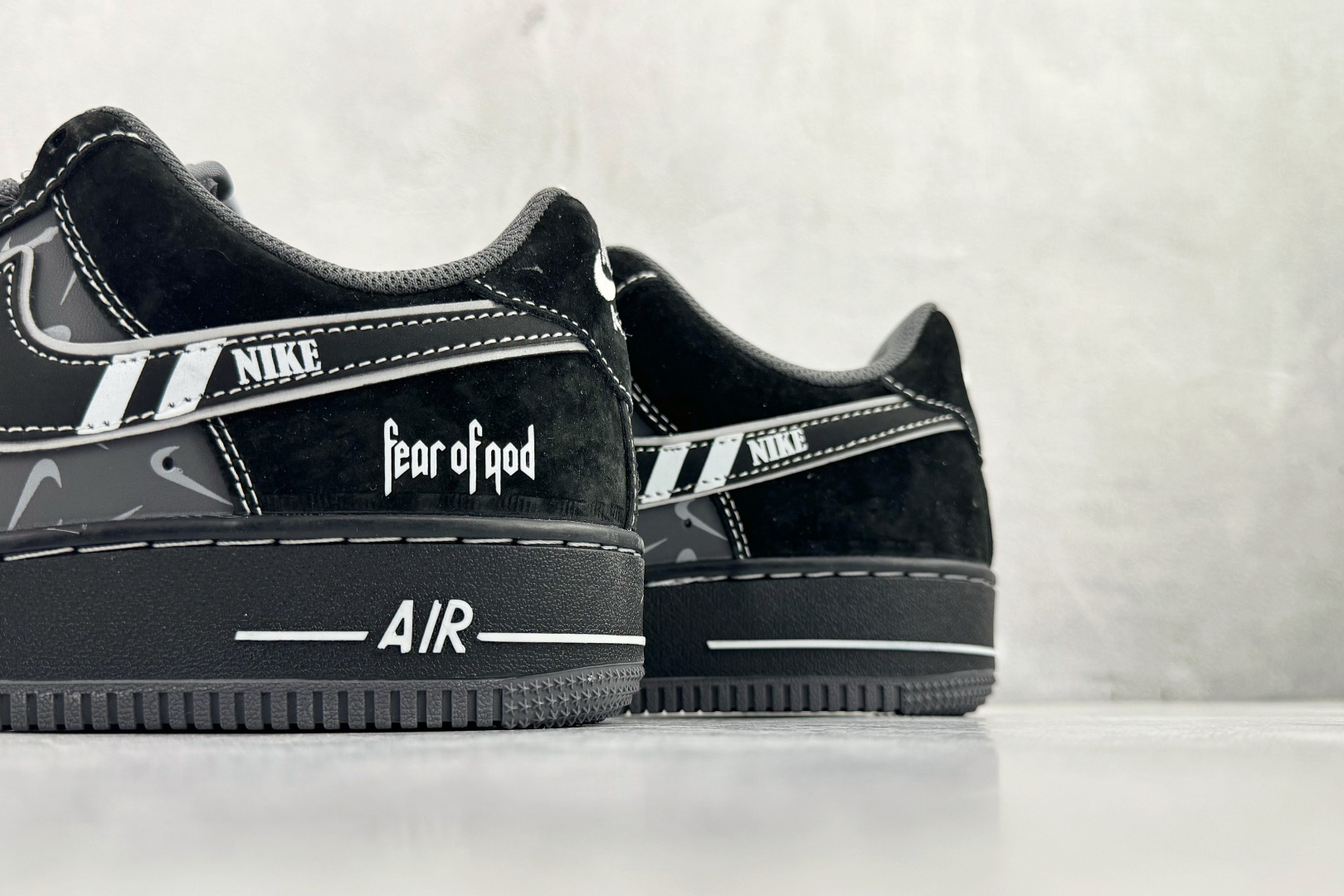 Nike Air Force 1'07 LX 黑色 DD8585-200