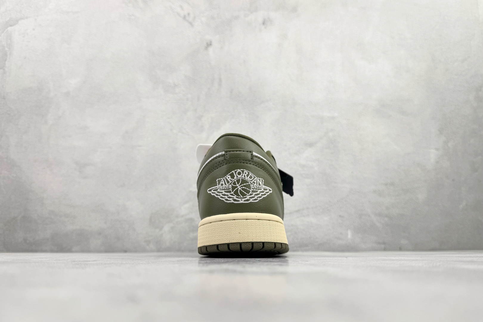 Jordan Air Jordan 1 Low 白绿 DC0774-122-莆田鞋,莆田鞋货源,高仿鞋,高仿鞋货源,安福档口,莆田高仿鞋,莆田鞋批发,高仿鞋批发,莆田高仿运动鞋,高仿运动鞋,莆田运动鞋 Jordan Air Jordan 1 Low 白绿 DC0774-122