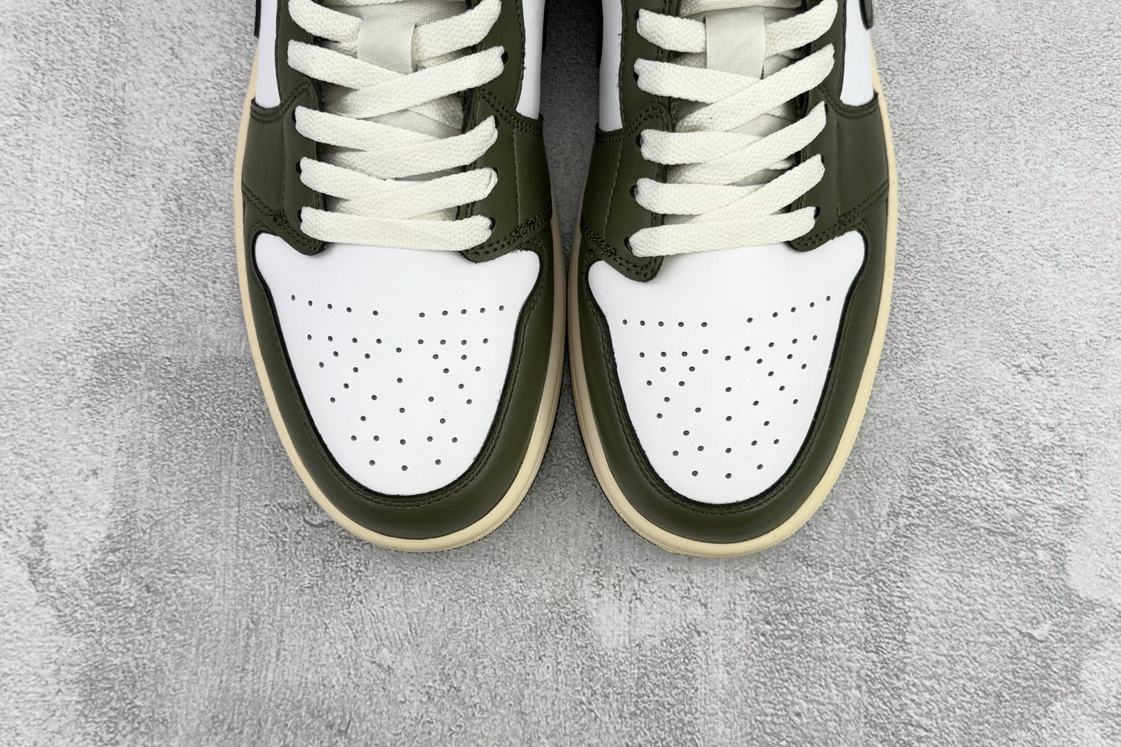 Jordan Air Jordan 1 Low 白绿 DC0774-122-莆田鞋,莆田鞋货源,高仿鞋,高仿鞋货源,安福档口,莆田高仿鞋,莆田鞋批发,高仿鞋批发,莆田高仿运动鞋,高仿运动鞋,莆田运动鞋 Jordan Air Jordan 1 Low 白绿 DC0774-122