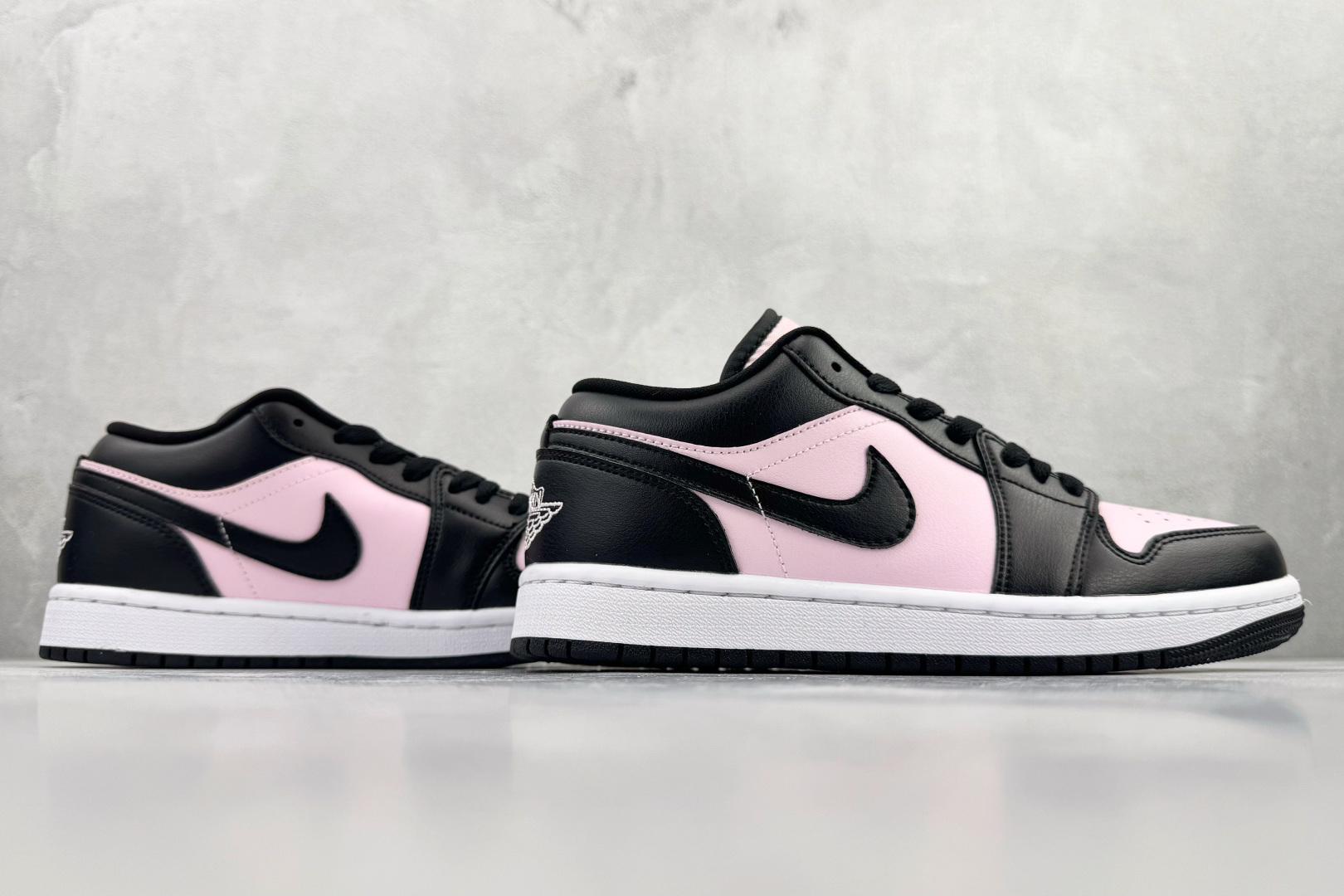 综合版 Jordan Air Jordan 1 黑粉 IO3394-663