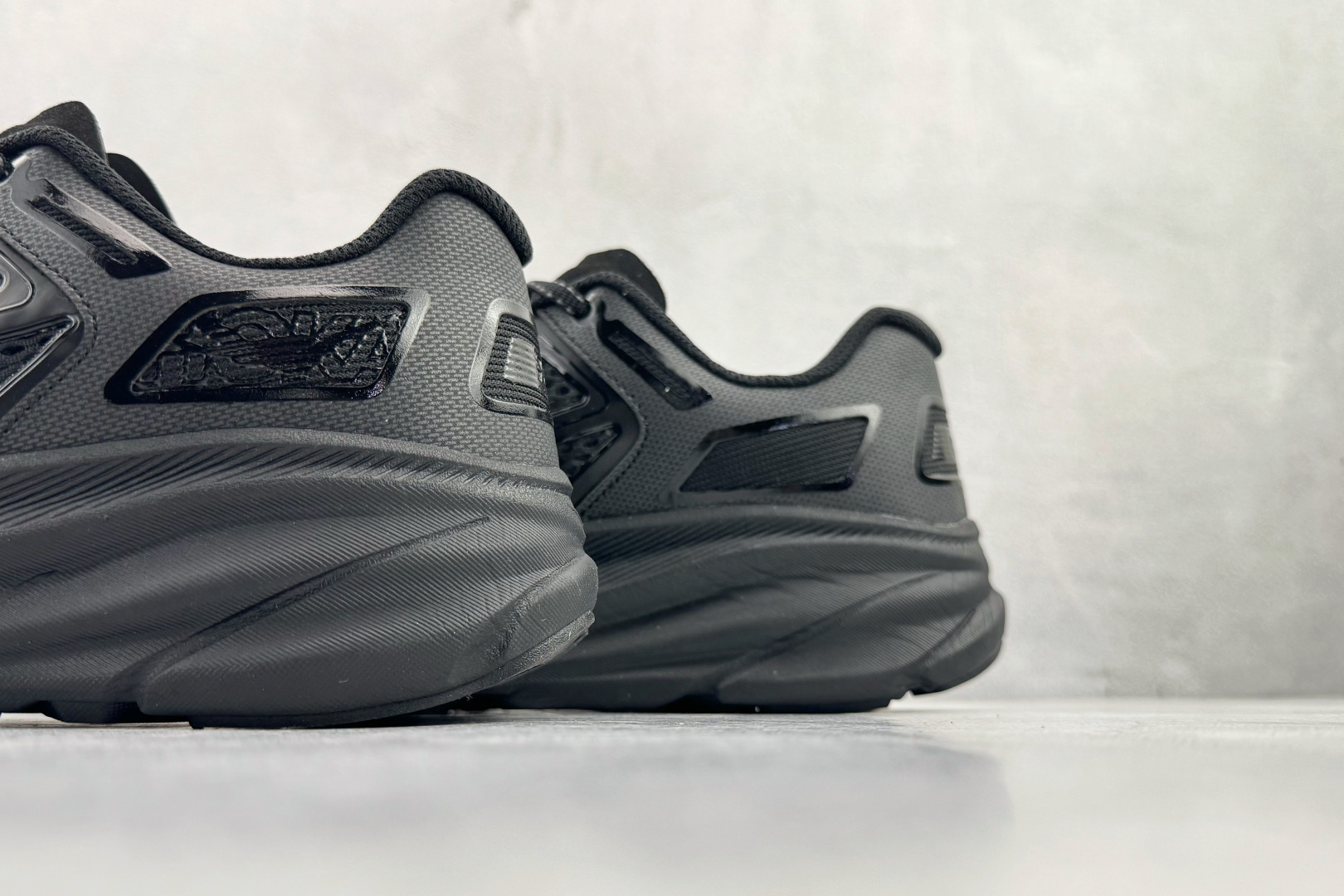 平台专供 HOKA ONE ONE CliftOne 9 黑色 1155370-BBNB-莆田鞋,莆田鞋货源,高仿鞋,高仿鞋货源,安福档口,莆田高仿鞋,莆田鞋批发,高仿鞋批发,莆田高仿运动鞋,高仿运动鞋,莆田运动鞋 平台专供 HOKA ONE ONE CliftOne 9 黑色 1155370-BBNB