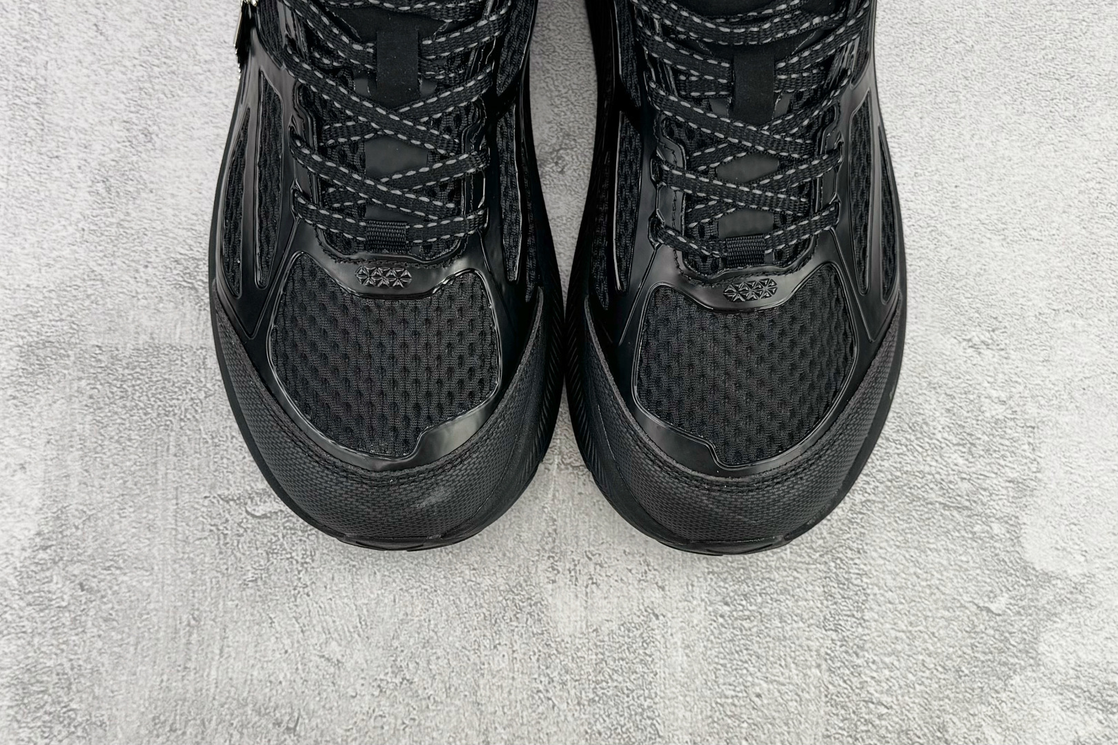 平台专供 HOKA ONE ONE CliftOne 9 黑色 1155370-BBNB-莆田鞋,莆田鞋货源,高仿鞋,高仿鞋货源,安福档口,莆田高仿鞋,莆田鞋批发,高仿鞋批发,莆田高仿运动鞋,高仿运动鞋,莆田运动鞋 平台专供 HOKA ONE ONE CliftOne 9 黑色 1155370-BBNB