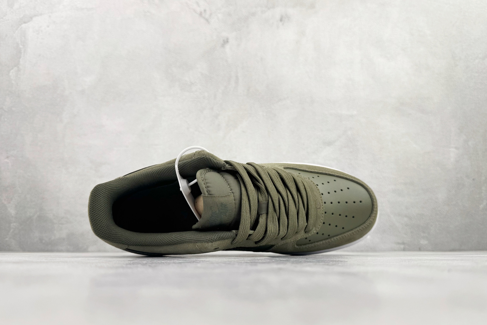 Nike Air Force 1 '07 LV8 绿白 IB6388-200