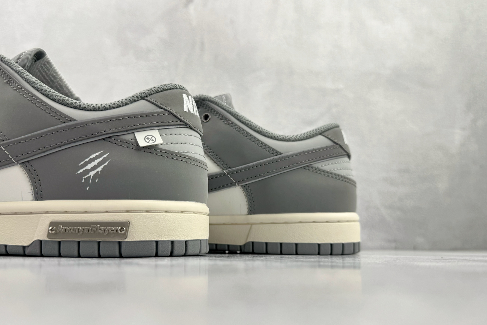 定制球鞋Nike Dunk Low Retro 灰狼 灰白 GW0510-051