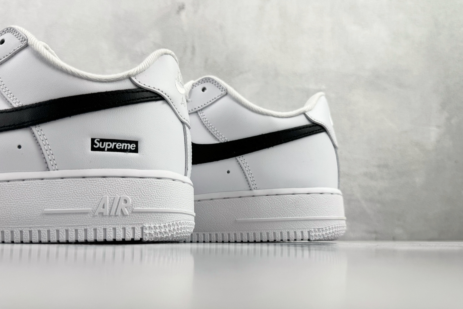 Nike x Supreme Air Force 1 Low SP 白色 CU9225-102