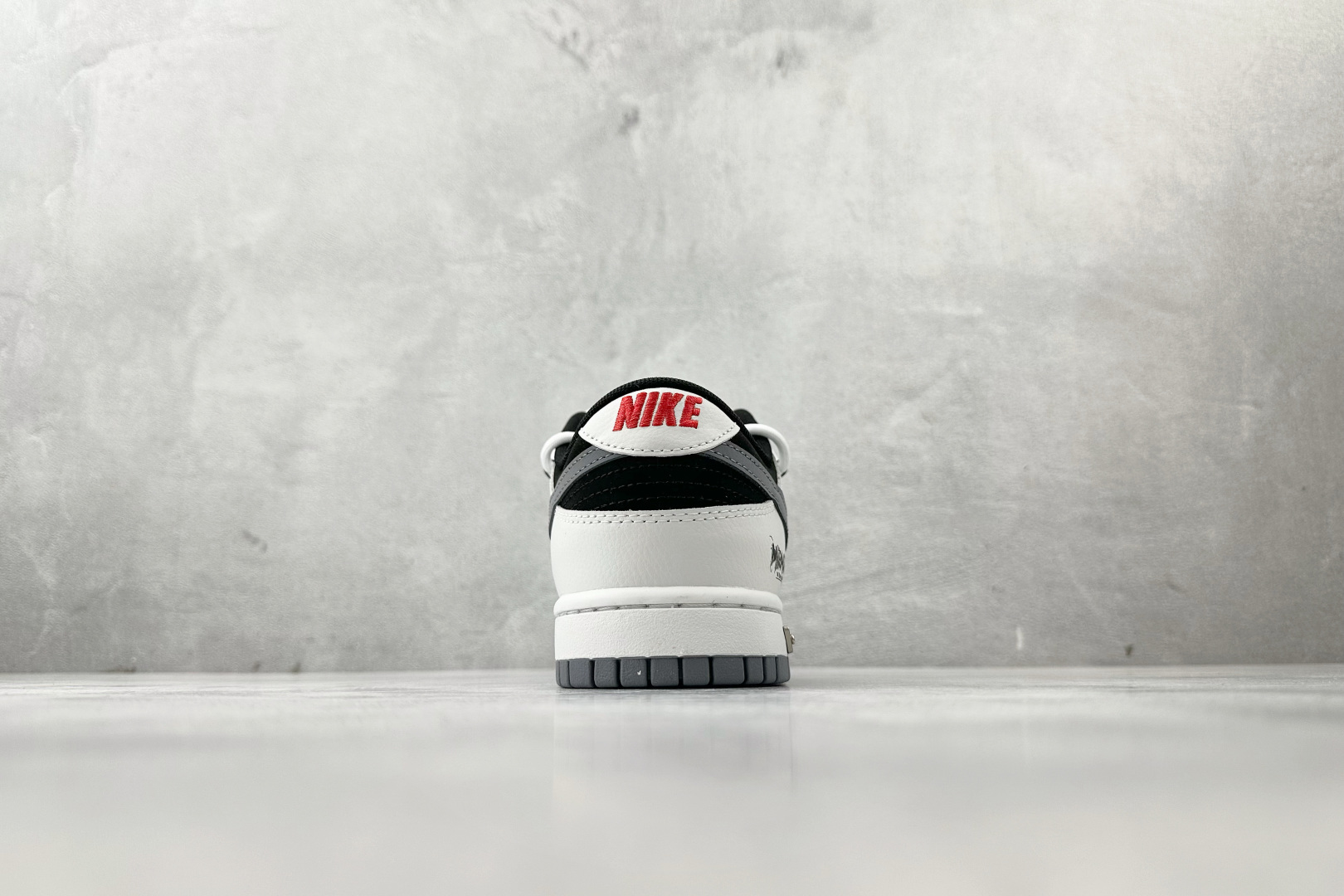 定制球鞋Nike Dunk Low Retro 幽影骑士 白黑灰 WG0716-152