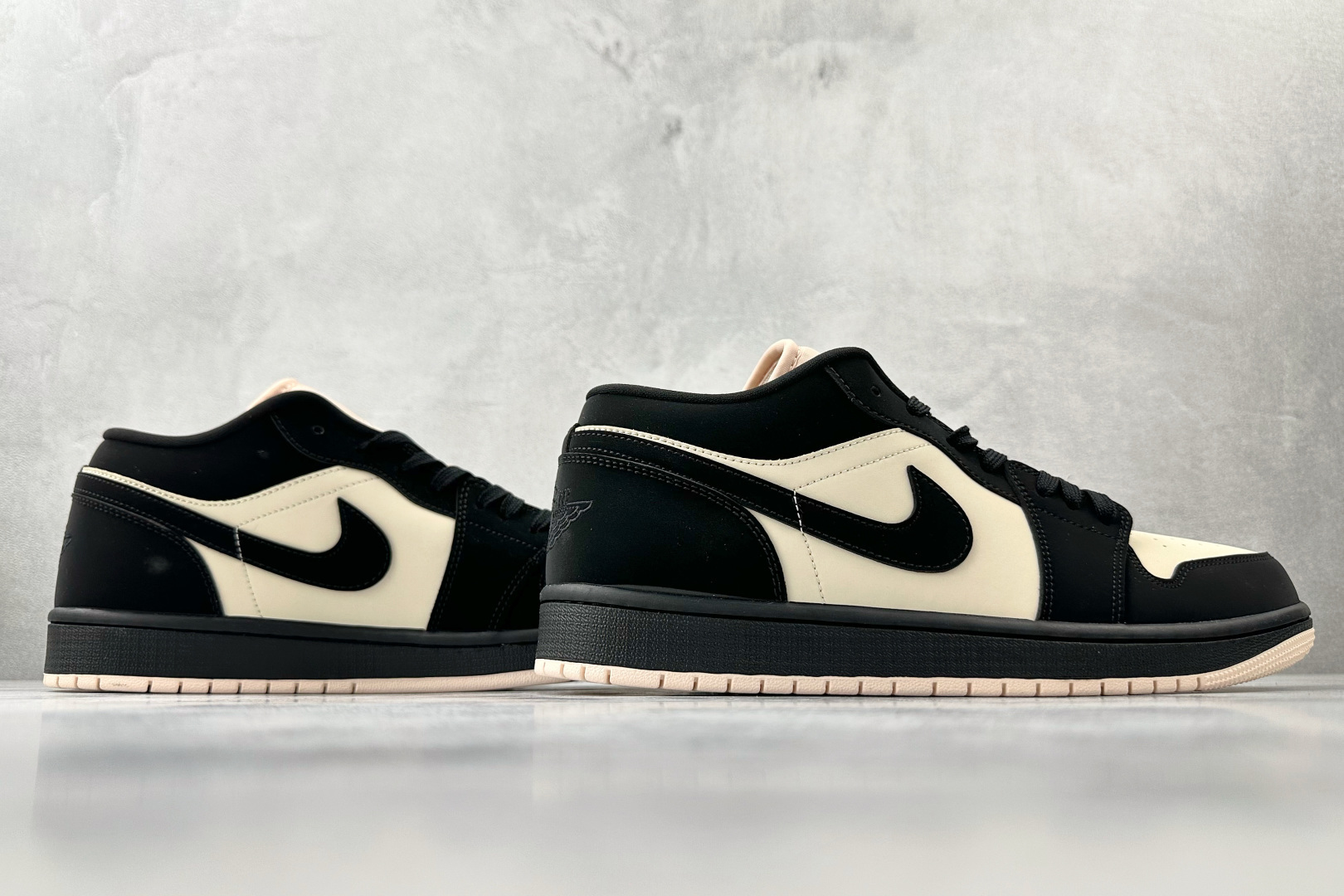 综合版 Jordan Air Jordan 1 暴走萝莉 黑粉 DC0774-003-莆田鞋,莆田鞋货源,高仿鞋,高仿鞋货源,安福档口,莆田高仿鞋,莆田鞋批发,高仿鞋批发,莆田高仿运动鞋,高仿运动鞋,莆田运动鞋 综合版 Jordan Air Jordan 1 暴走萝莉 黑粉 DC0774-003