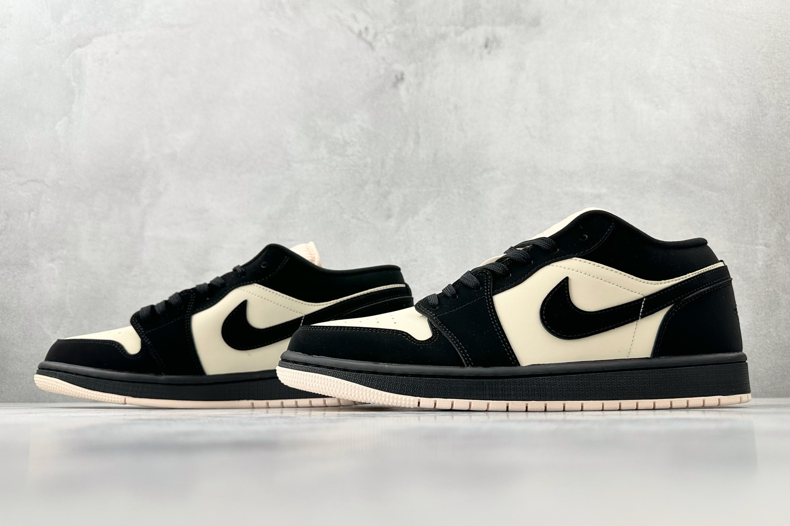 综合版 Jordan Air Jordan 1 暴走萝莉 黑粉 DC0774-003-莆田鞋,莆田鞋货源,高仿鞋,高仿鞋货源,安福档口,莆田高仿鞋,莆田鞋批发,高仿鞋批发,莆田高仿运动鞋,高仿运动鞋,莆田运动鞋 综合版 Jordan Air Jordan 1 暴走萝莉 黑粉 DC0774-003