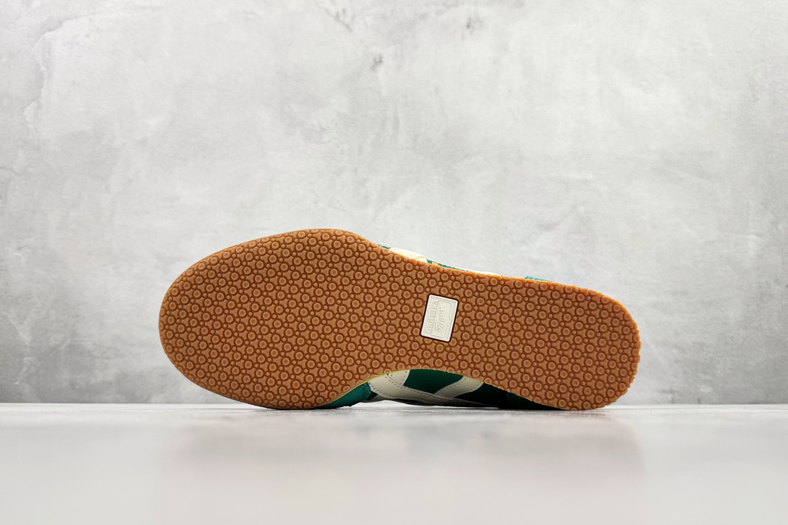 渠道特供 Onitsuka Tiger鬼塚虎 SERRANO 绿色 1183B400-307