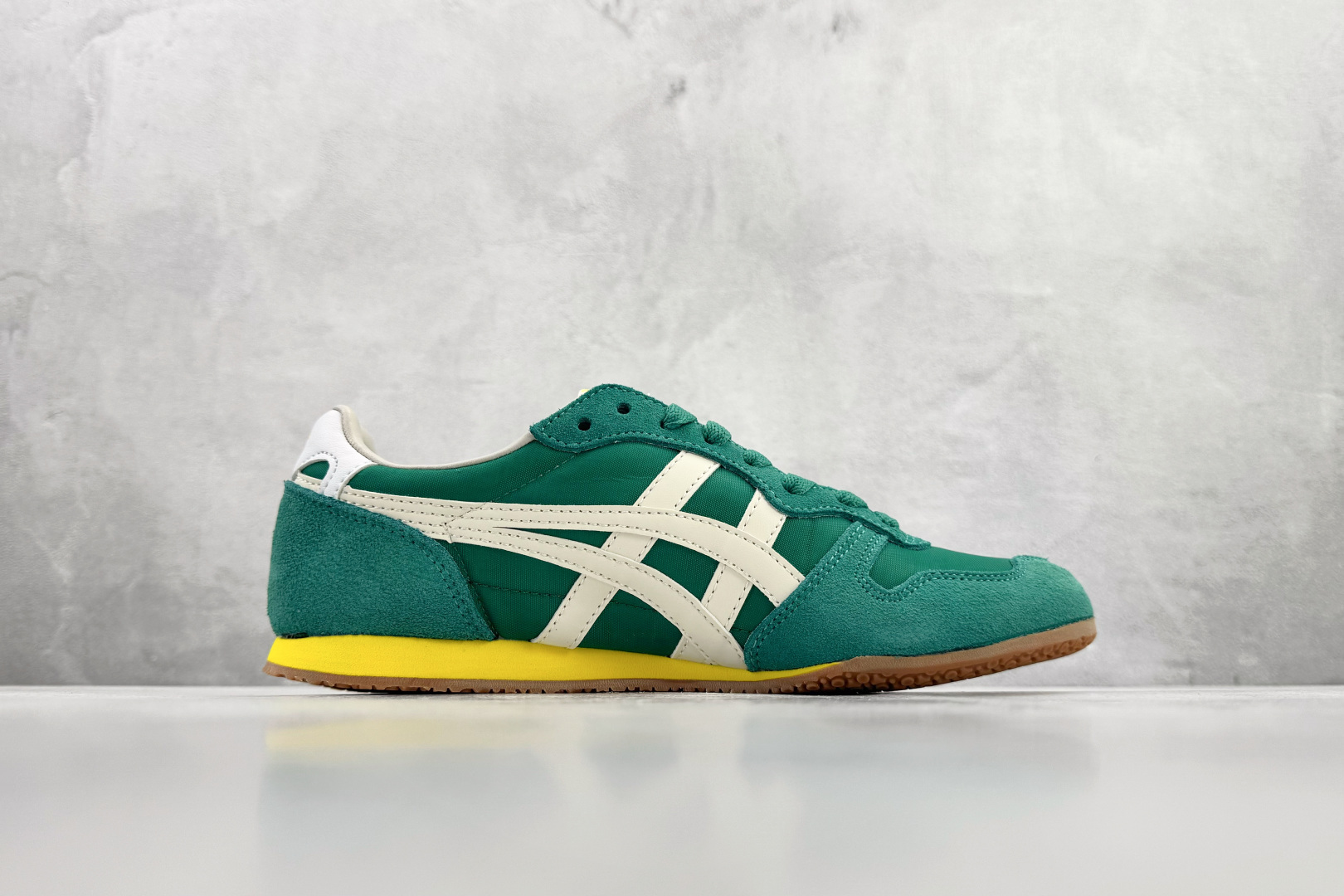 渠道特供 Onitsuka Tiger鬼塚虎 SERRANO 绿色 1183B400-307