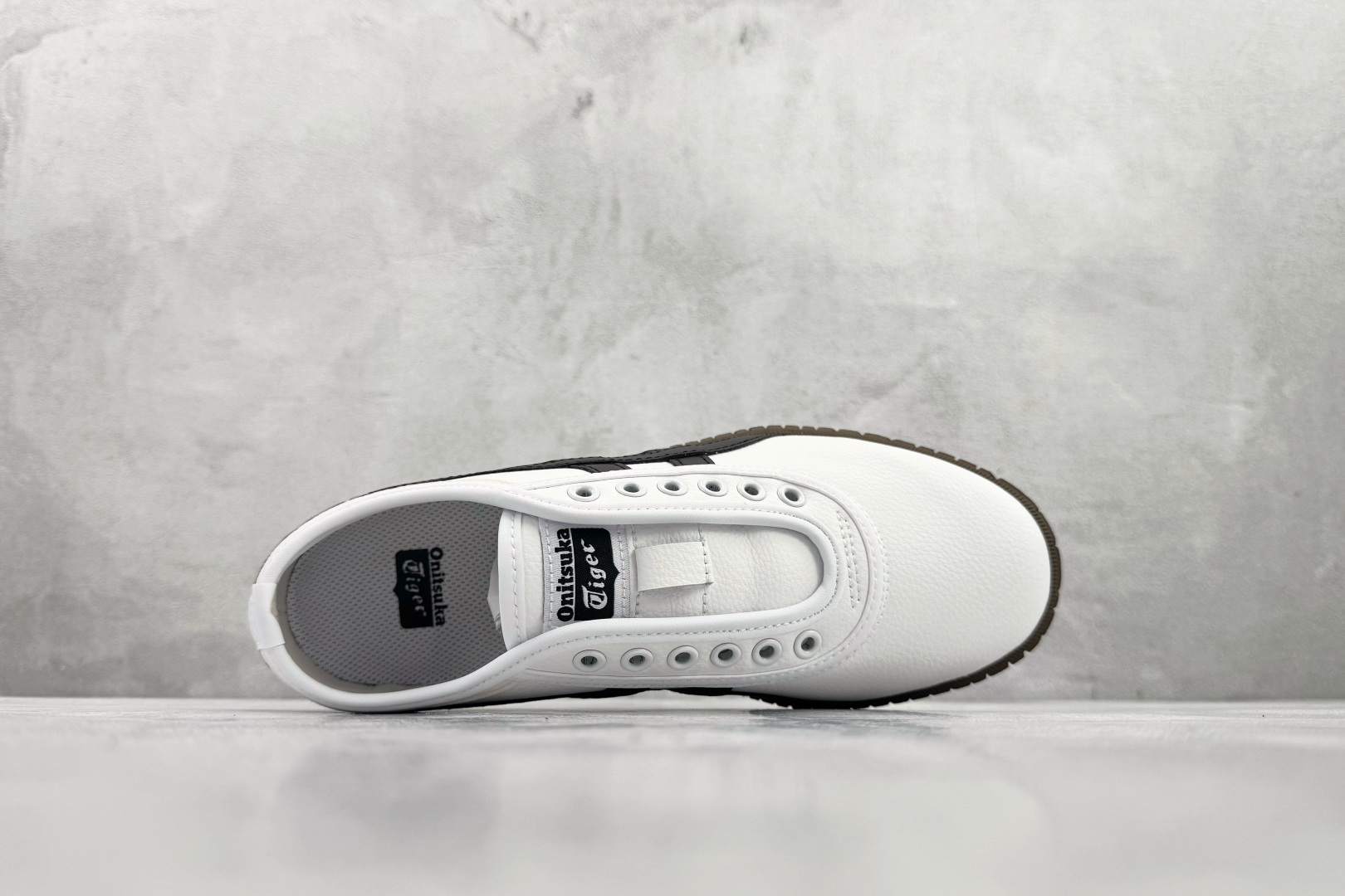 渠道特供 Onitsuka Tiger鬼塚虎 Tsunahiki Slip-白色 1183C529-101-莆田鞋,莆田鞋货源,高仿鞋,高仿鞋货源,安福档口,莆田高仿鞋,莆田鞋批发,高仿鞋批发,莆田高仿运动鞋,高仿运动鞋,莆田运动鞋 渠道特供 Onitsuka Tiger鬼塚虎 Tsunahiki Slip-白色 1183C529-101