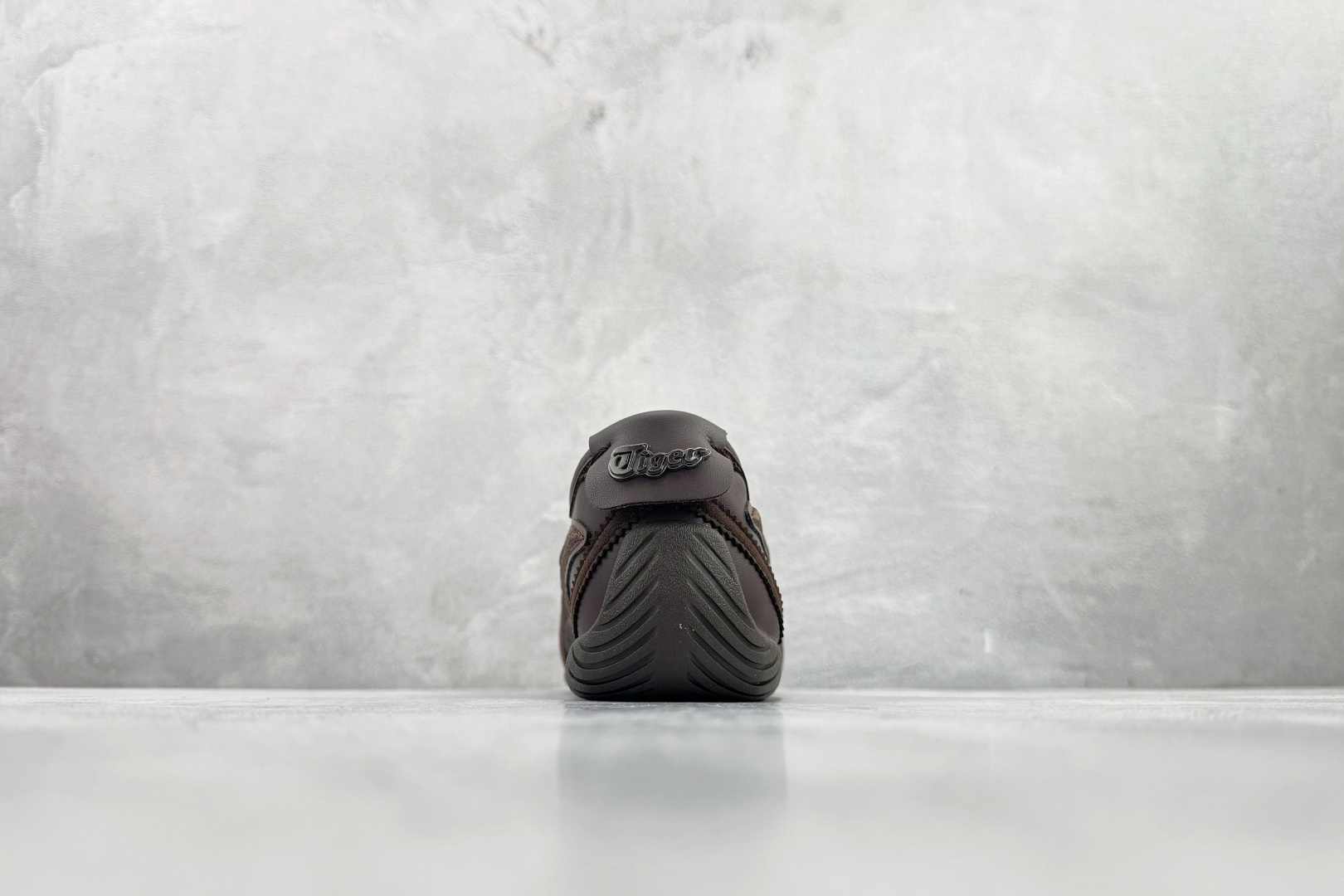 渠道特供 Onitsuka Tiger鬼塚虎 MEXICO 66 DRIVING 棕色 1183C306-200