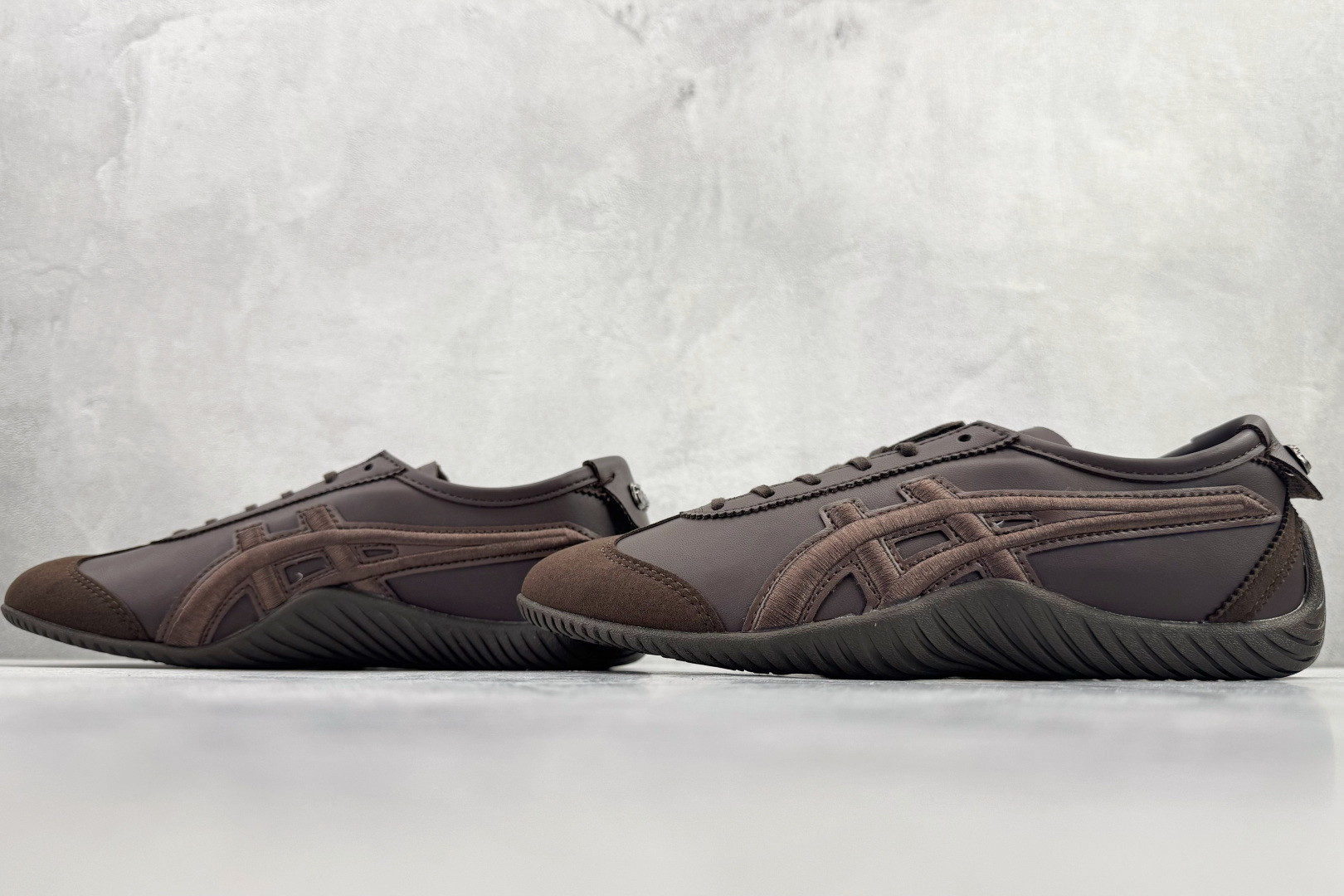 渠道特供 Onitsuka Tiger鬼塚虎 MEXICO 66 DRIVING 棕色 1183C306-200