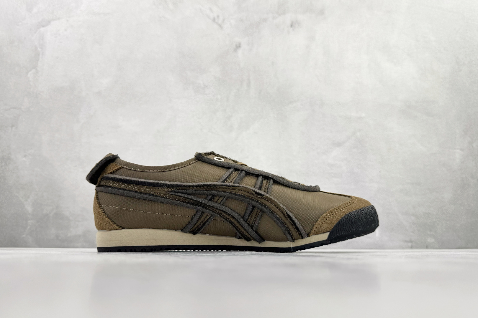 170 渠道特供 Onitsuka Tiger鬼塚虎 MEXICO 66 SD 棕色 1183C115-200