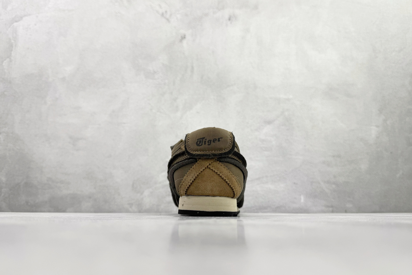170 渠道特供 Onitsuka Tiger鬼塚虎 MEXICO 66 SD 棕色 1183C115-200